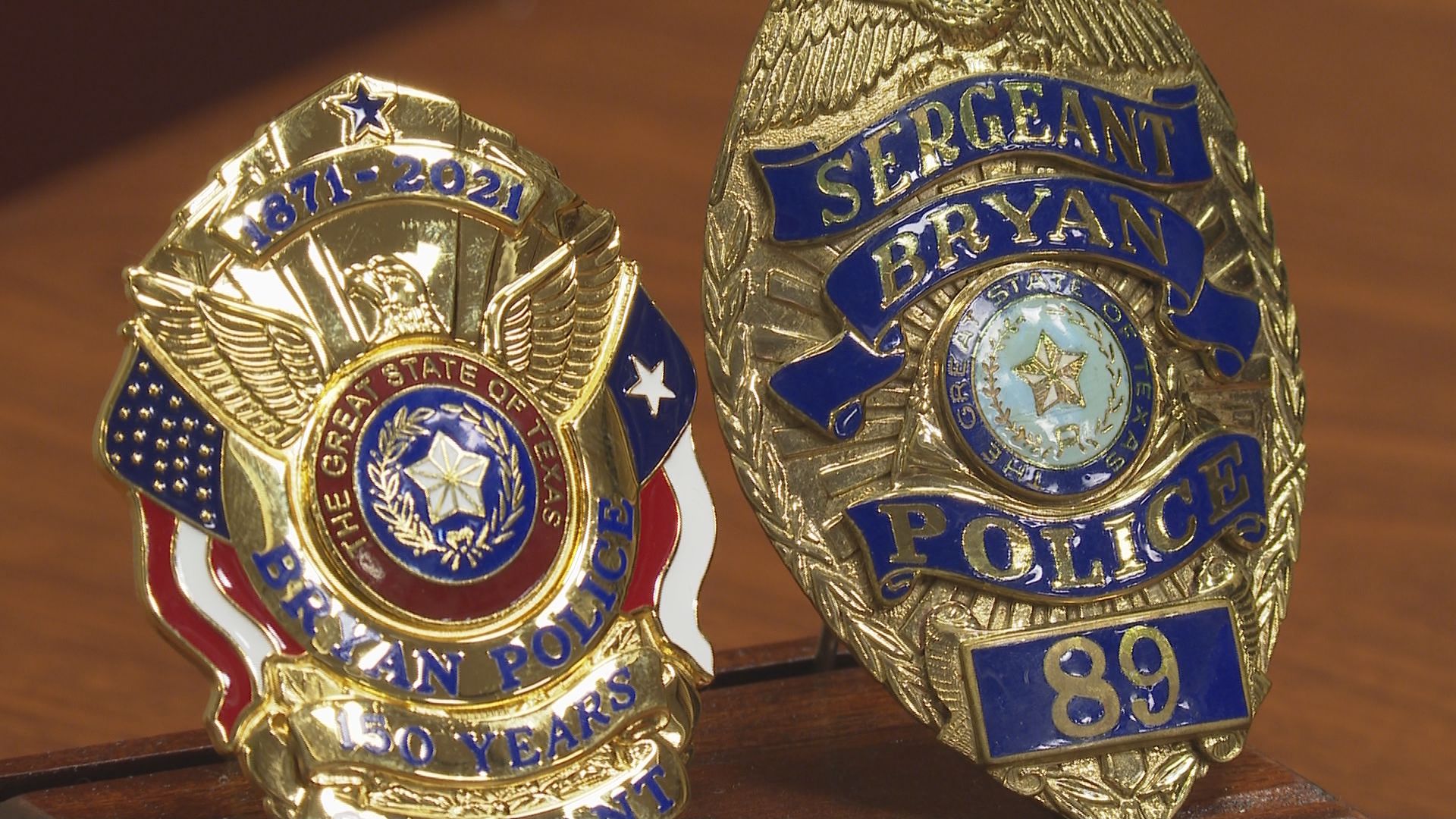 Texas-Side Officers Show Off New TXK150 Commemorative Badges