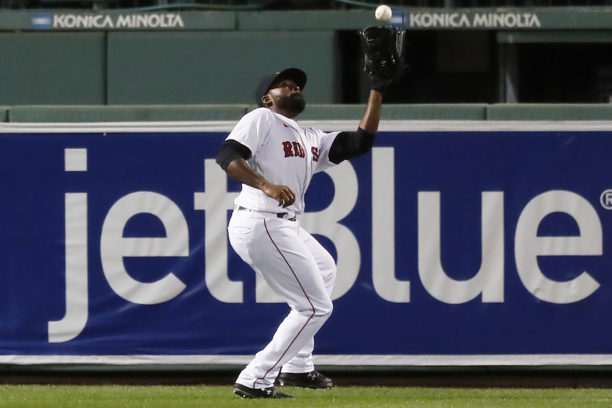 Jackie Bradley Jr.'s Wife Posts Tribute For What Could Be Last Game At  Fenway 