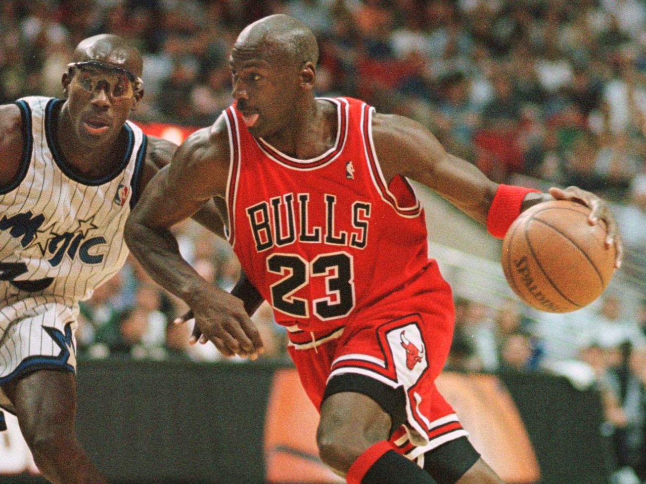 Michael Jordan - Chicago Bulls Red Jersey & Shorts (Type 1