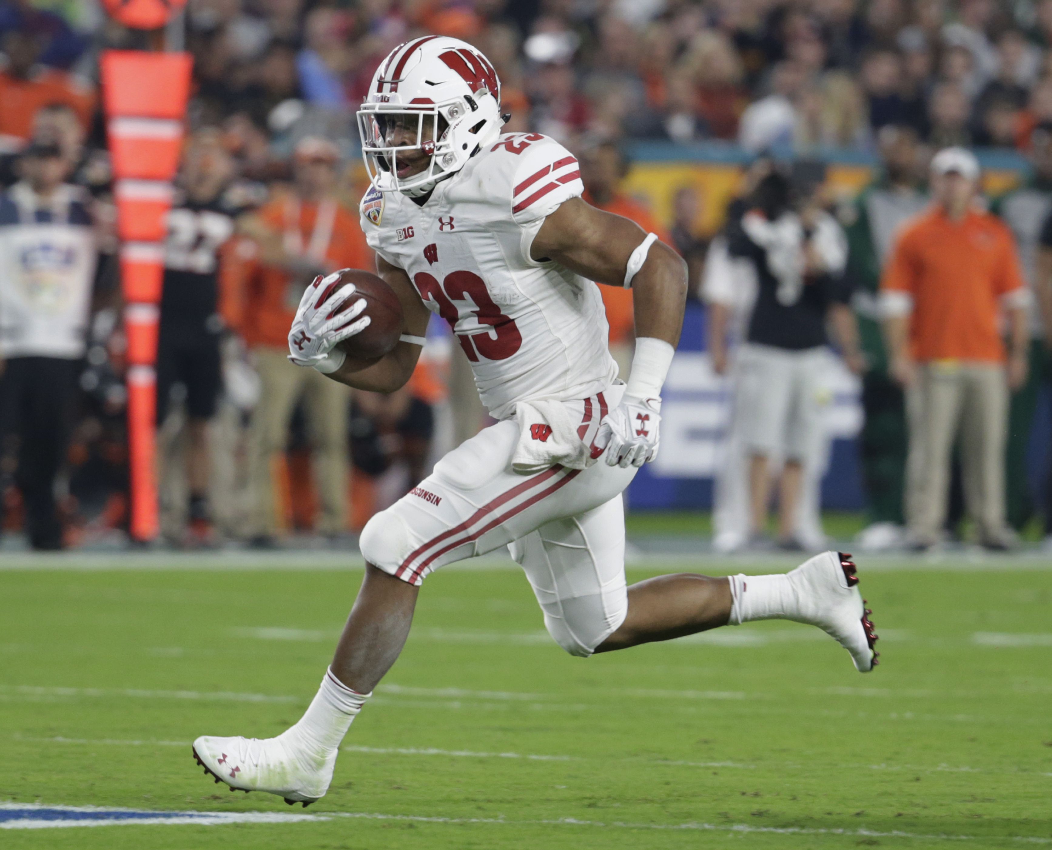 The Athletic - Jonathan Taylor might be the best running back in