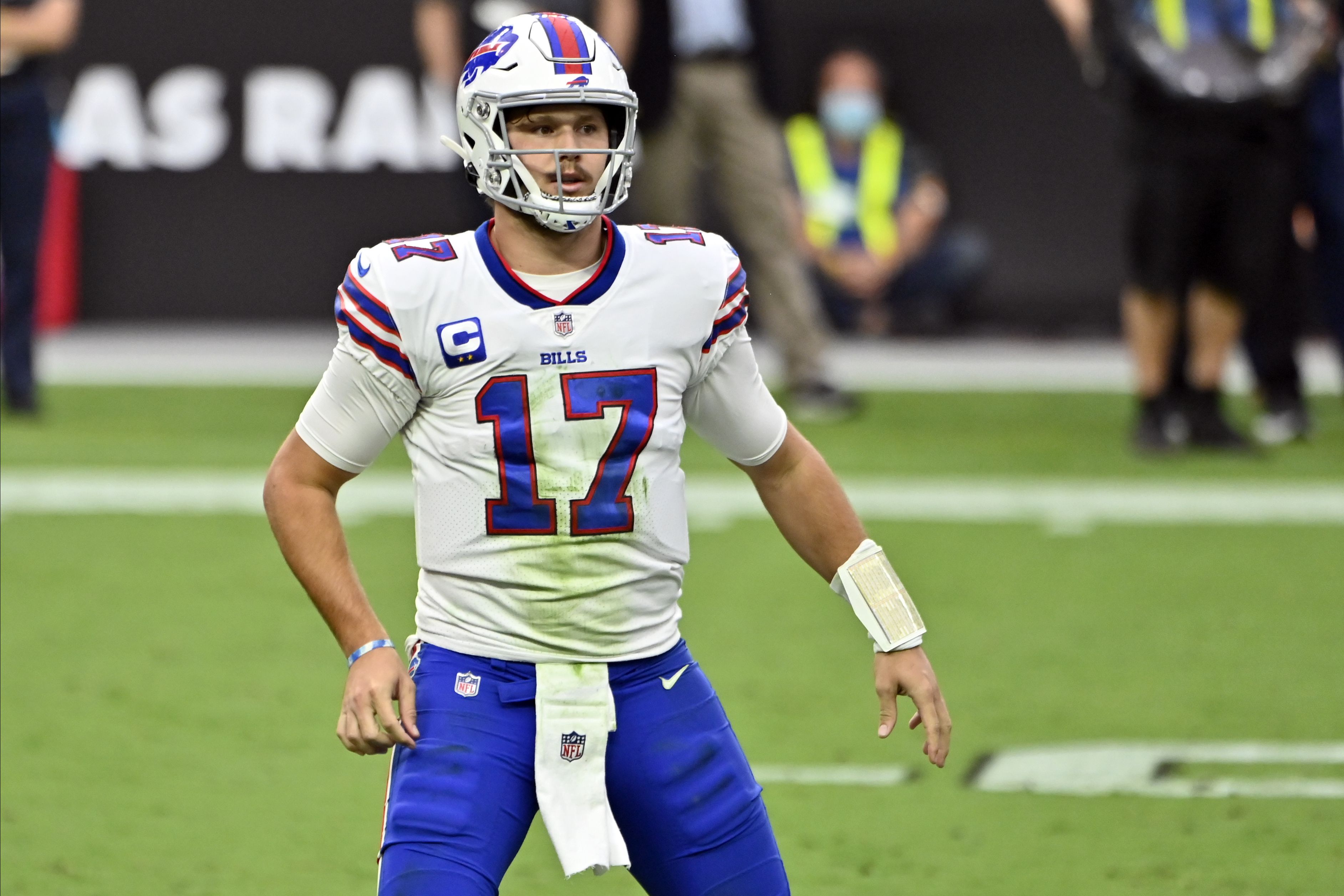 Photos: Tennessee Titans host the Buffalo Bills in Tuesday night game