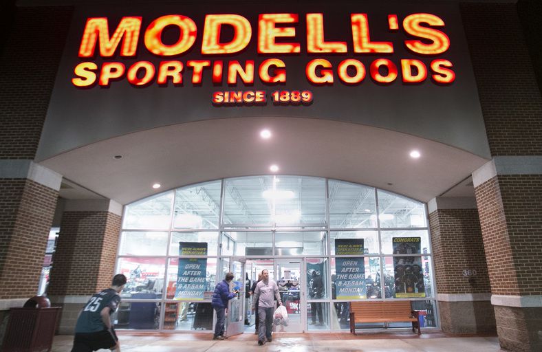 Modells sporting goods editorial photo. Image of store - 42754126