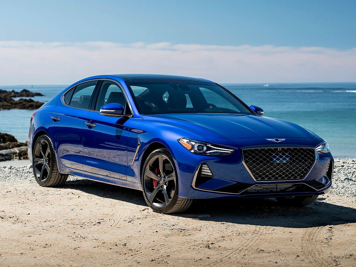 01-2019-genesis-g70-drive.jpg