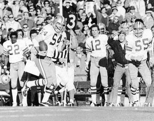 Dallas Cowboys - Mel Renfro is inducted into the Ring of Honor at Texas  Stadium. Renfro was drafted in the 4th round of the 1964 draft. He still  holds the franchise record