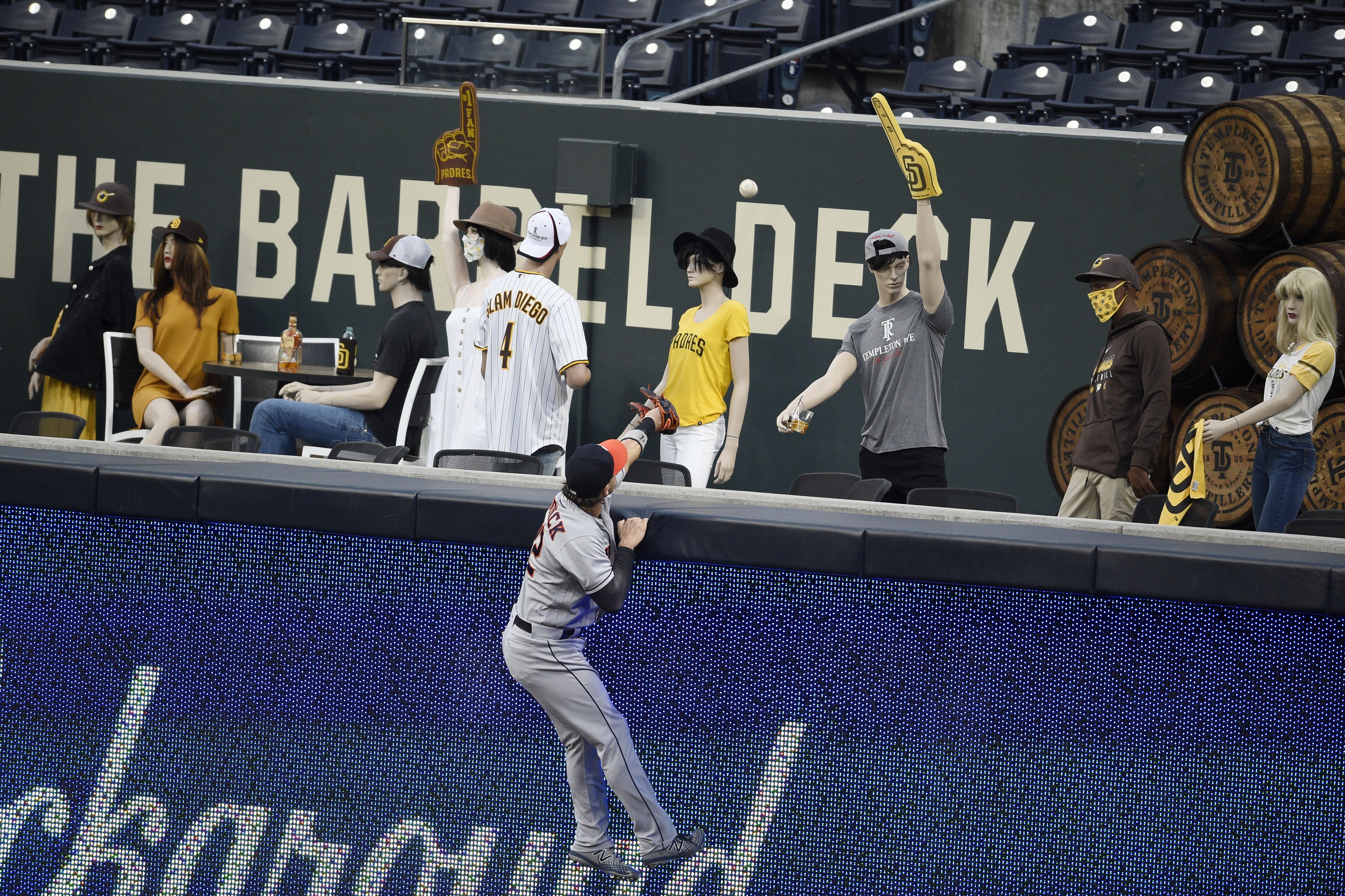 Fernando Tatis Jr.'s jumping catch, 08/23/2020