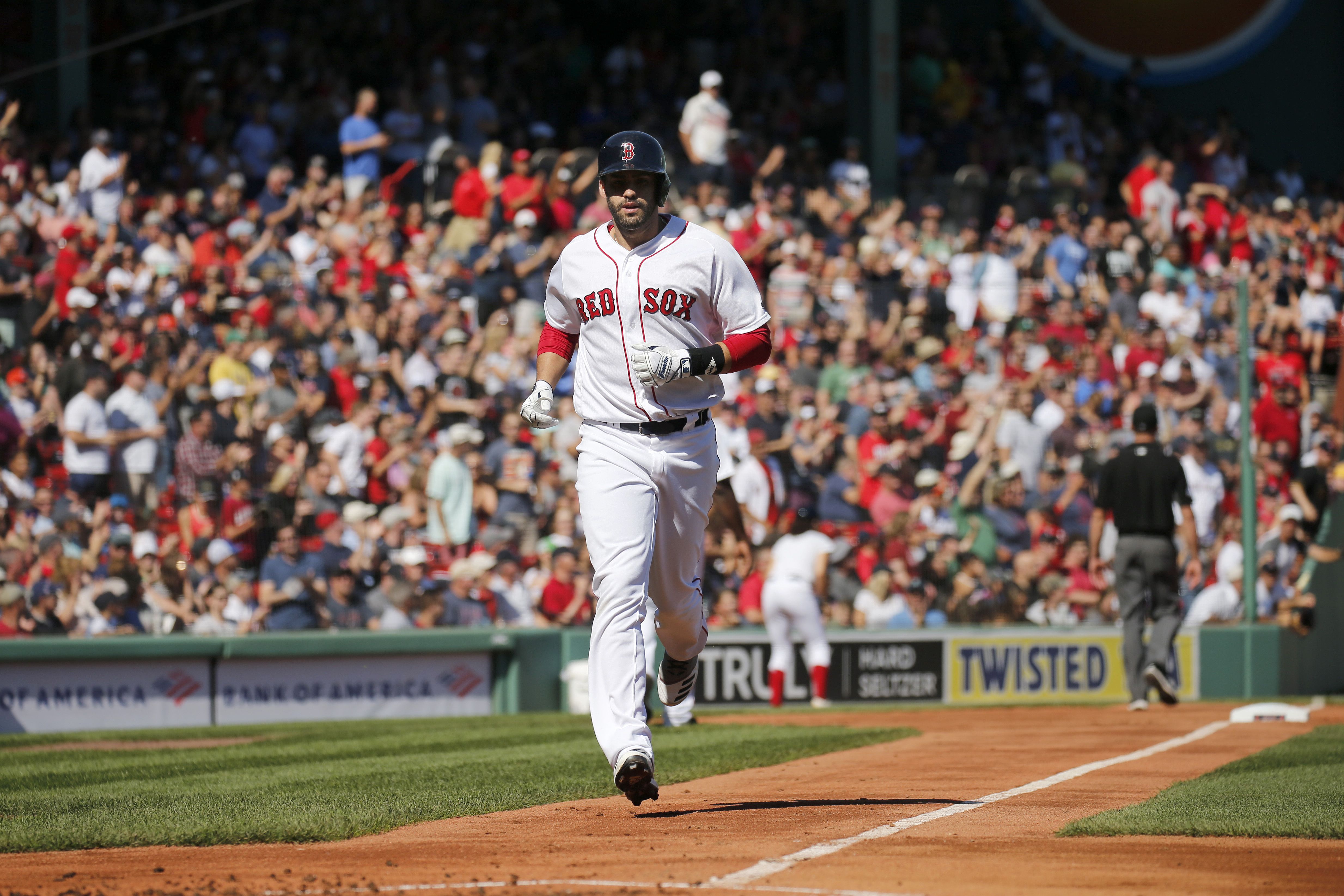 J.D. Martinez not opting out of rest of $110 million Red Sox deal