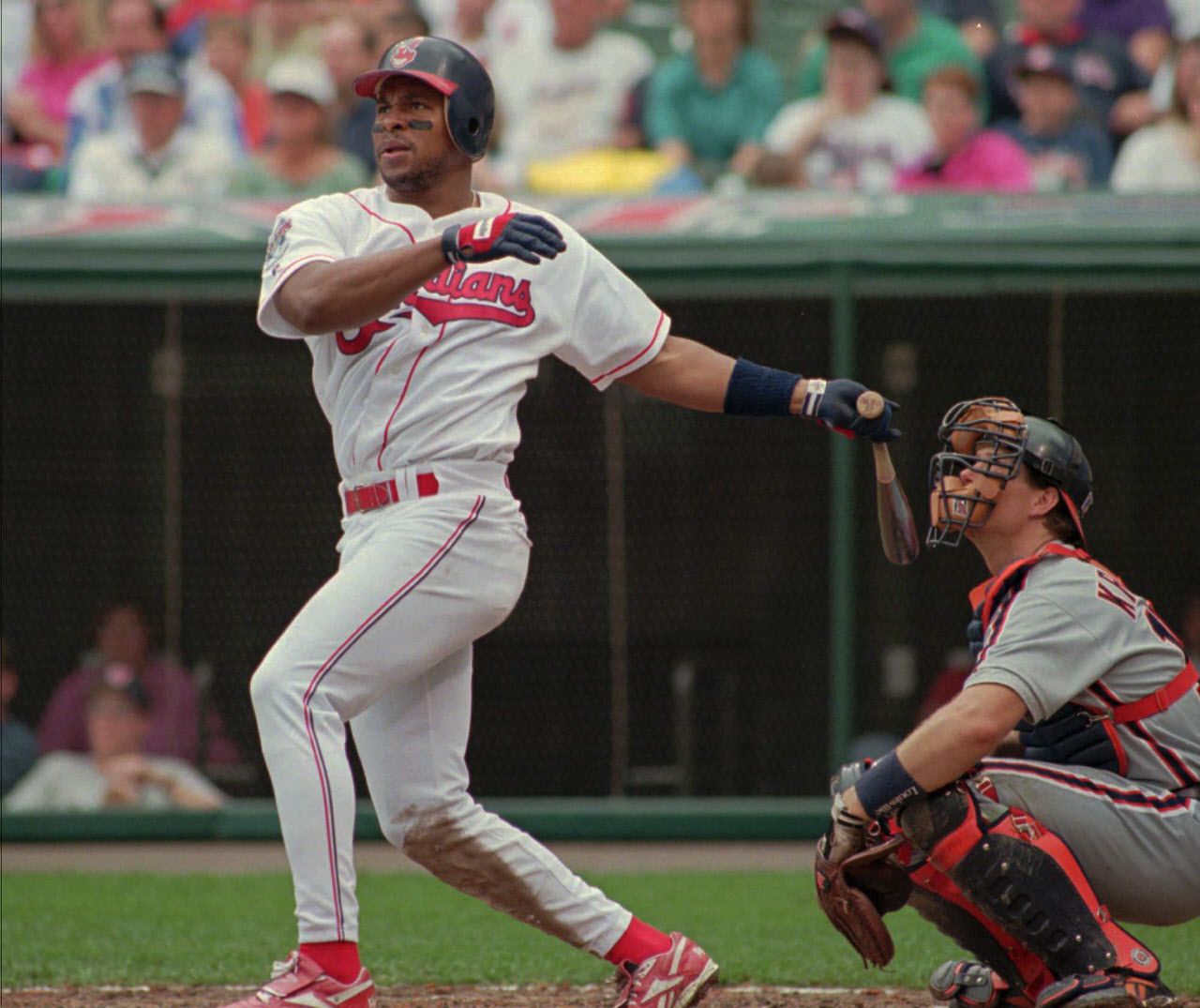Former Cleveland Indians slugger Albert Belle wants to chart new
