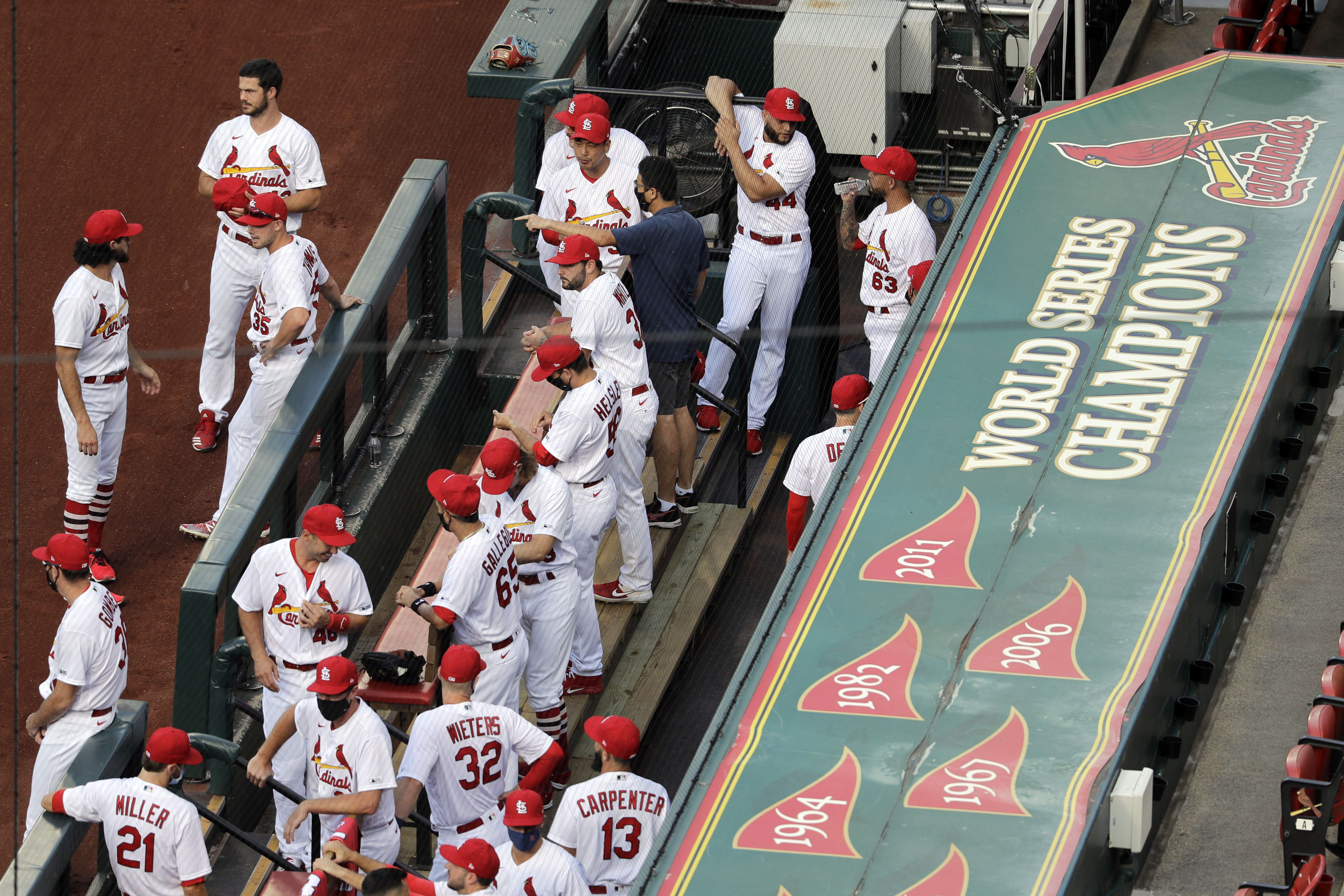Cardinals-Brewers Game Postponed After St. Louis Records Coronavirus  Positives - The New York Times