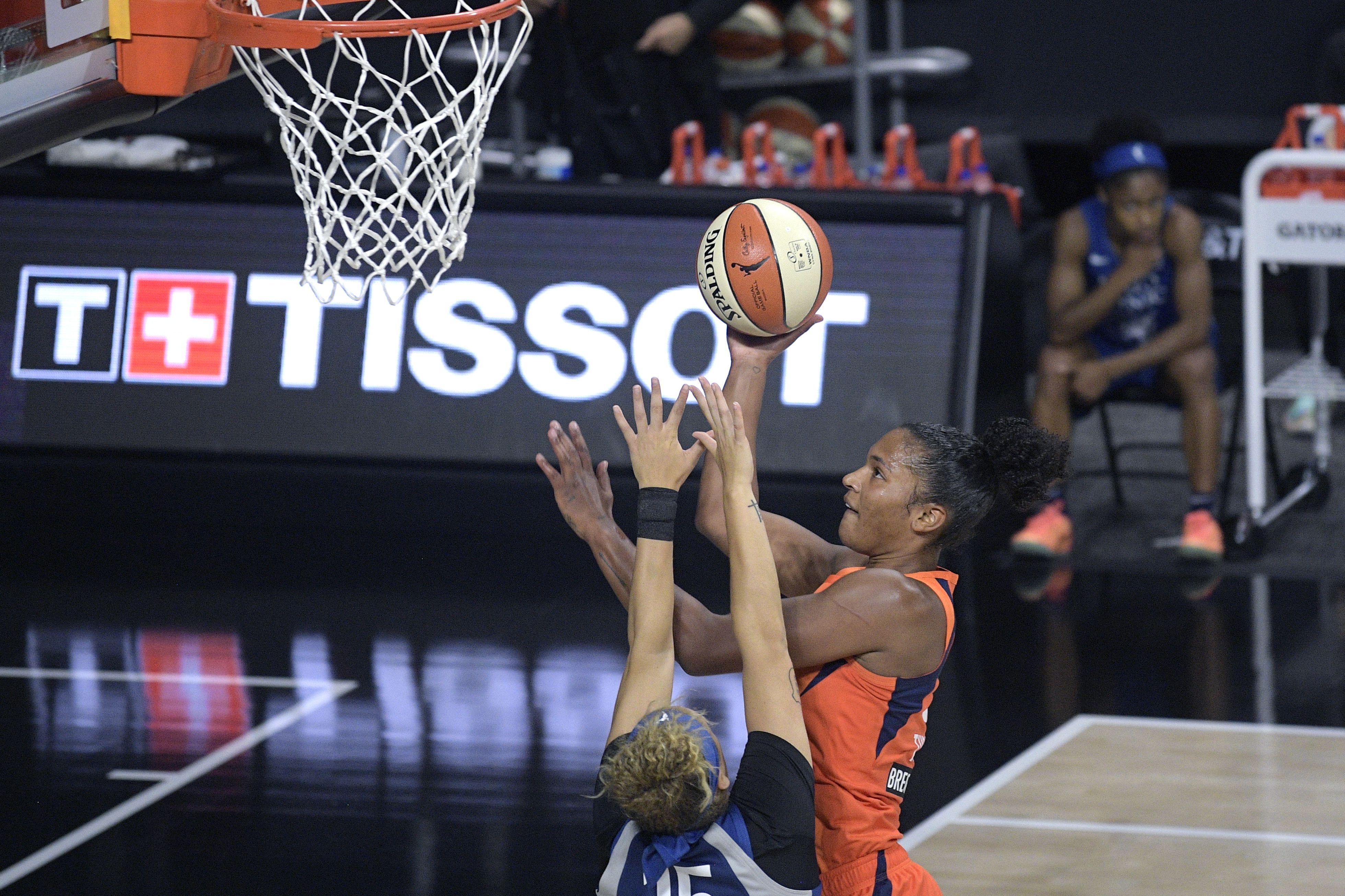 Alyssa Thomas scores 21 Connecticut Sun hand Atlanta Dream 5th