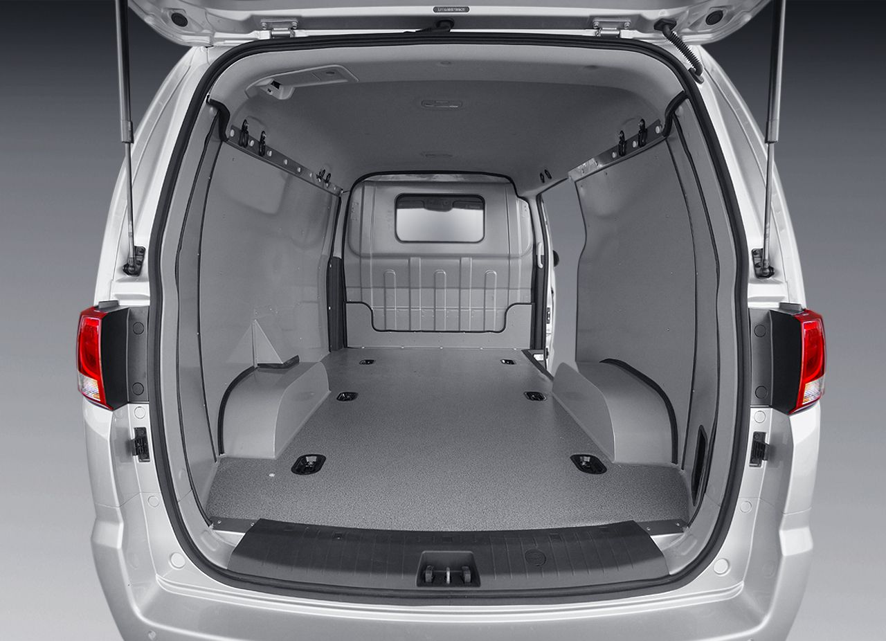 JAC-REFINE-M4-CARGO-INTERIOR-CARGA.jpg