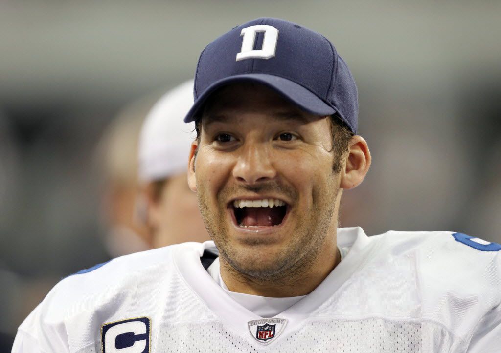 Cowboys QB Tony Romo Retiring, Replacing Phil Simms at CBS – Houston Public  Media