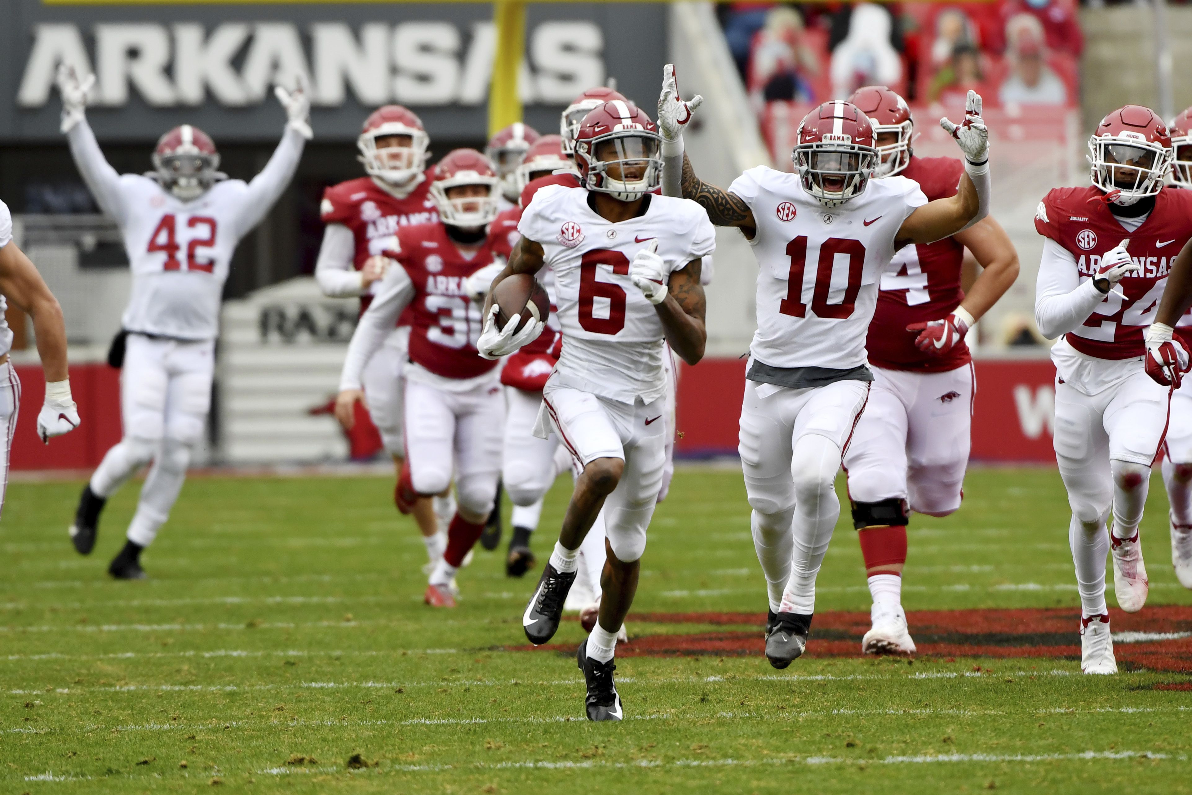 DeVonta Smith is best of Alabama football's wide receiver legacy