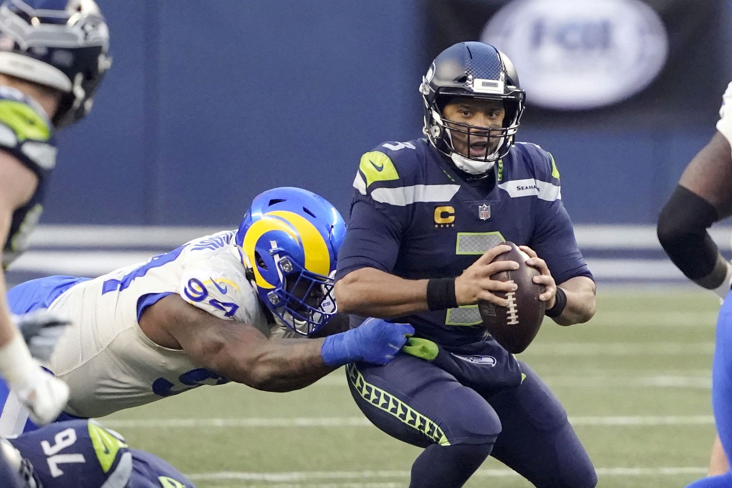 Rams thump Seahawks 30-13 in season opener