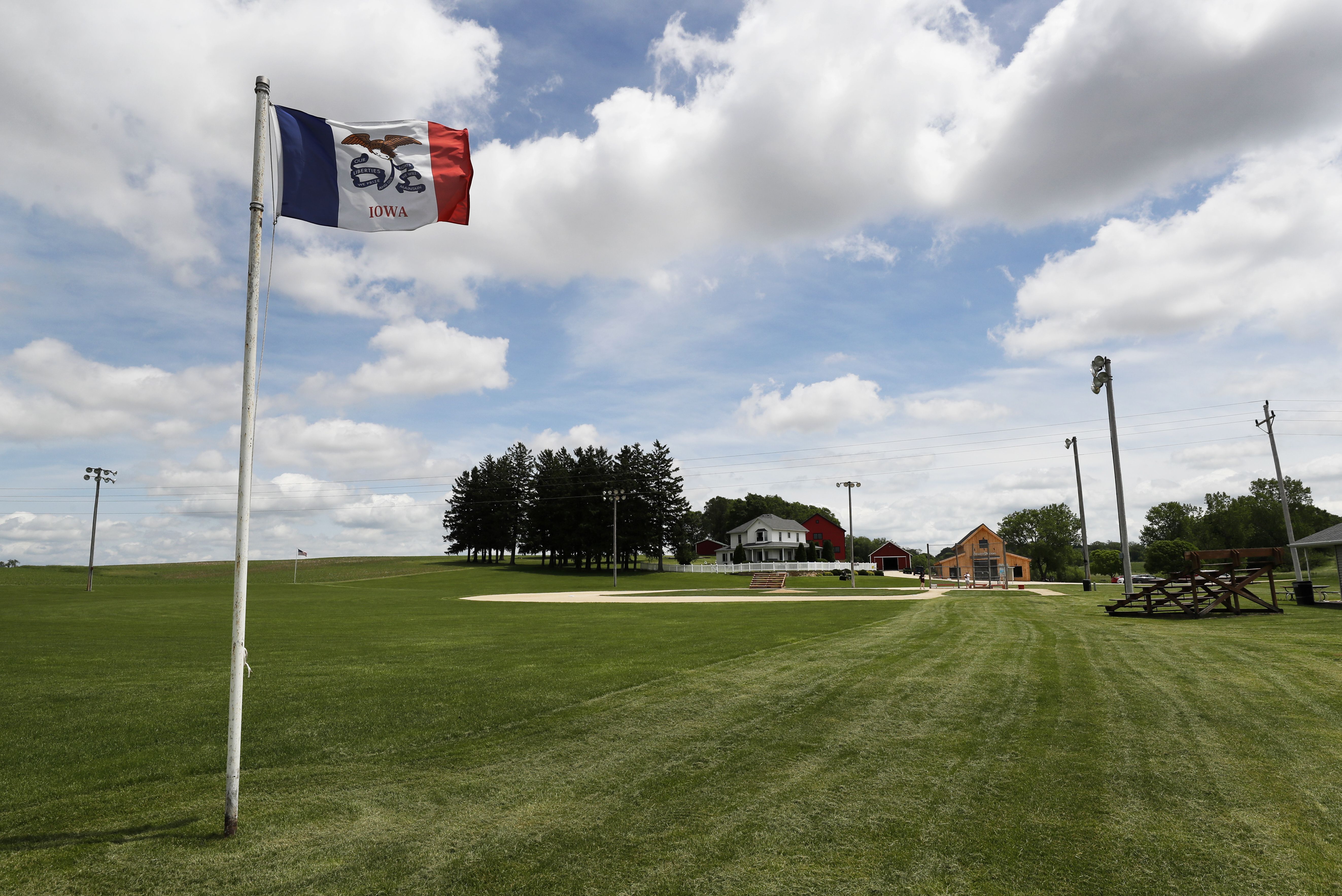 MLB reschedules Yankees, White Sox Field of Dreams game