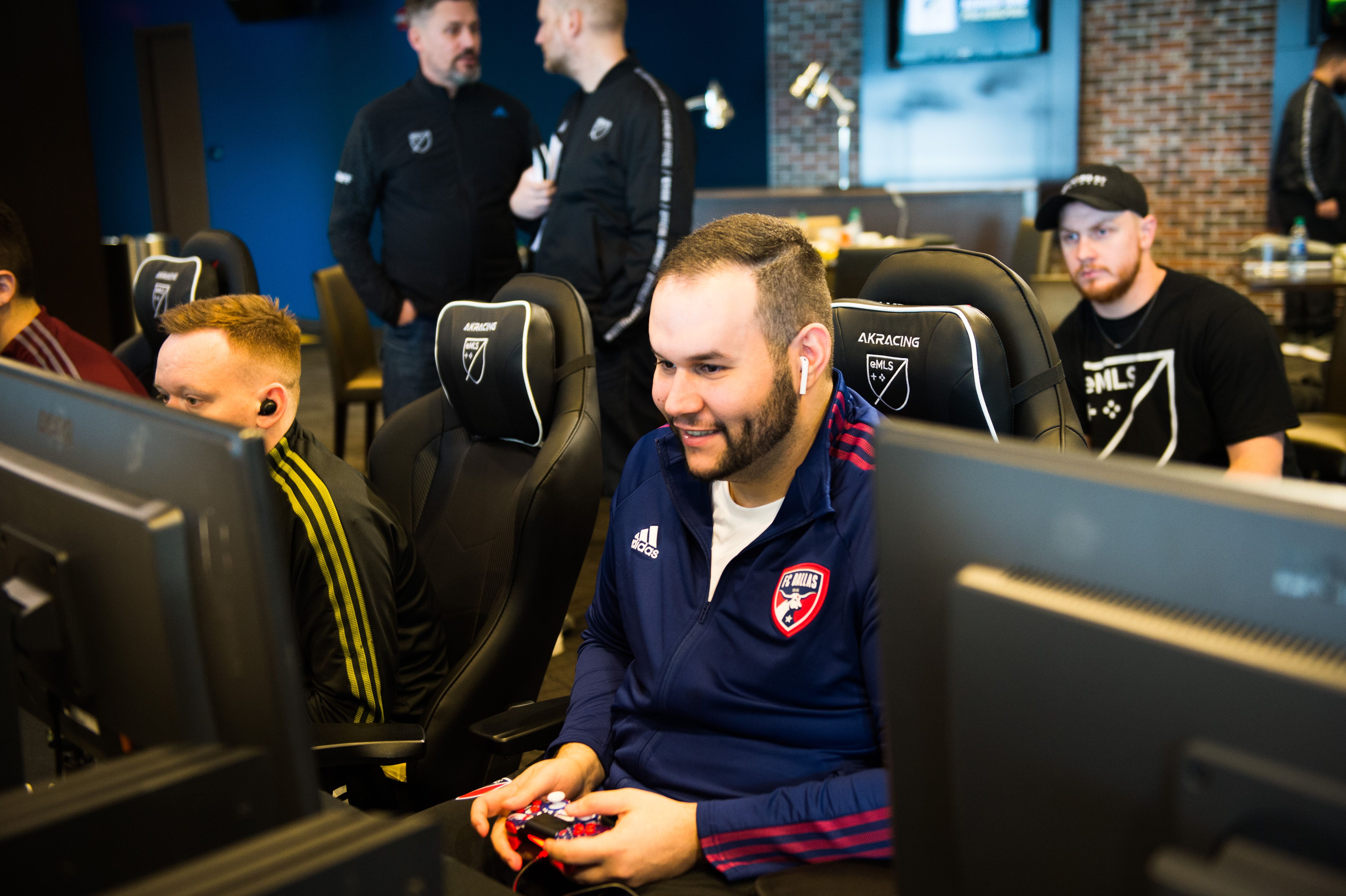 Fifa Is A Wildly Popular Game Texas Emls Pros Want To Help Its Esports Scene Take The Next Step