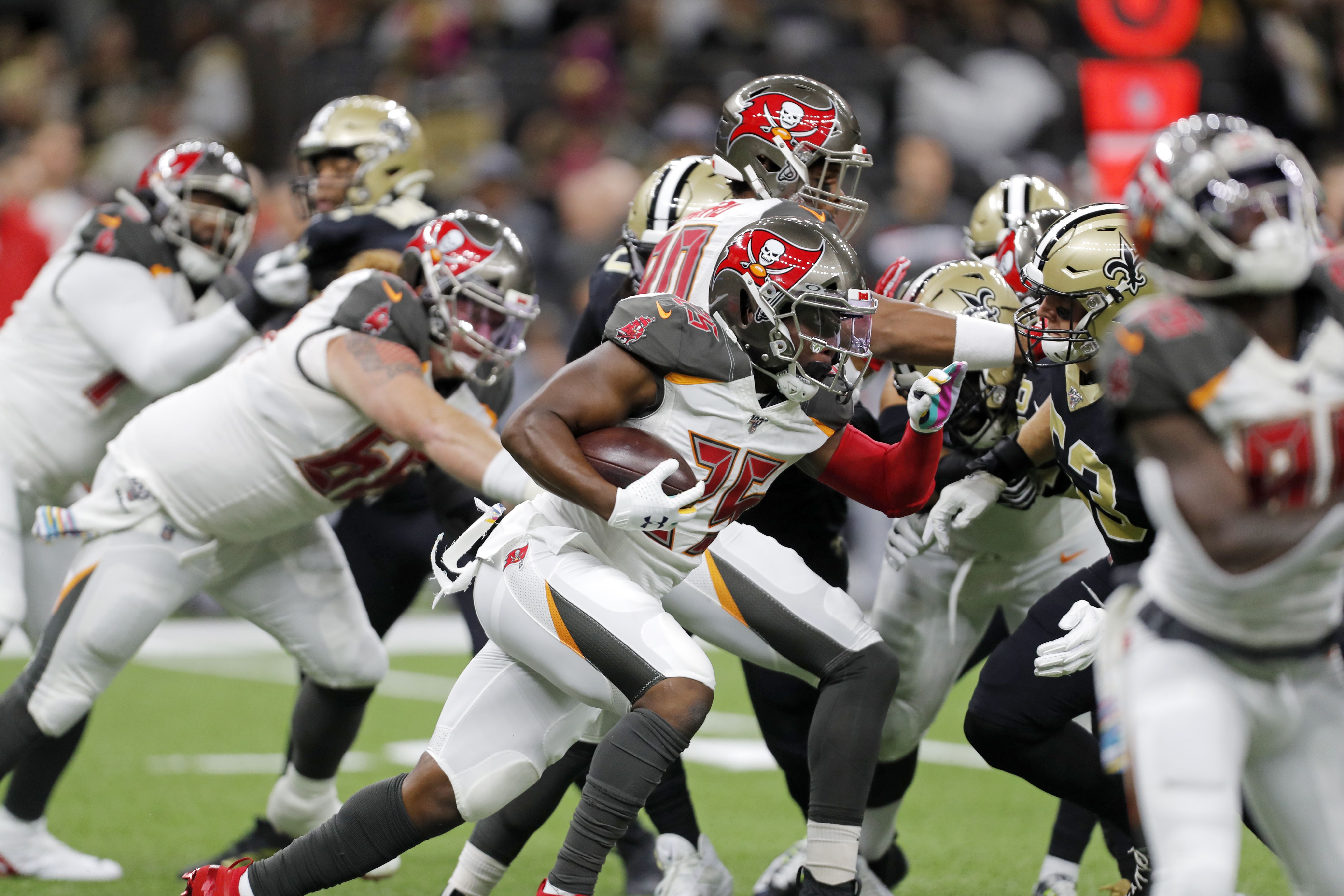 49ers-Bucs: Kwon Alexander ejected from game after illegal hit on