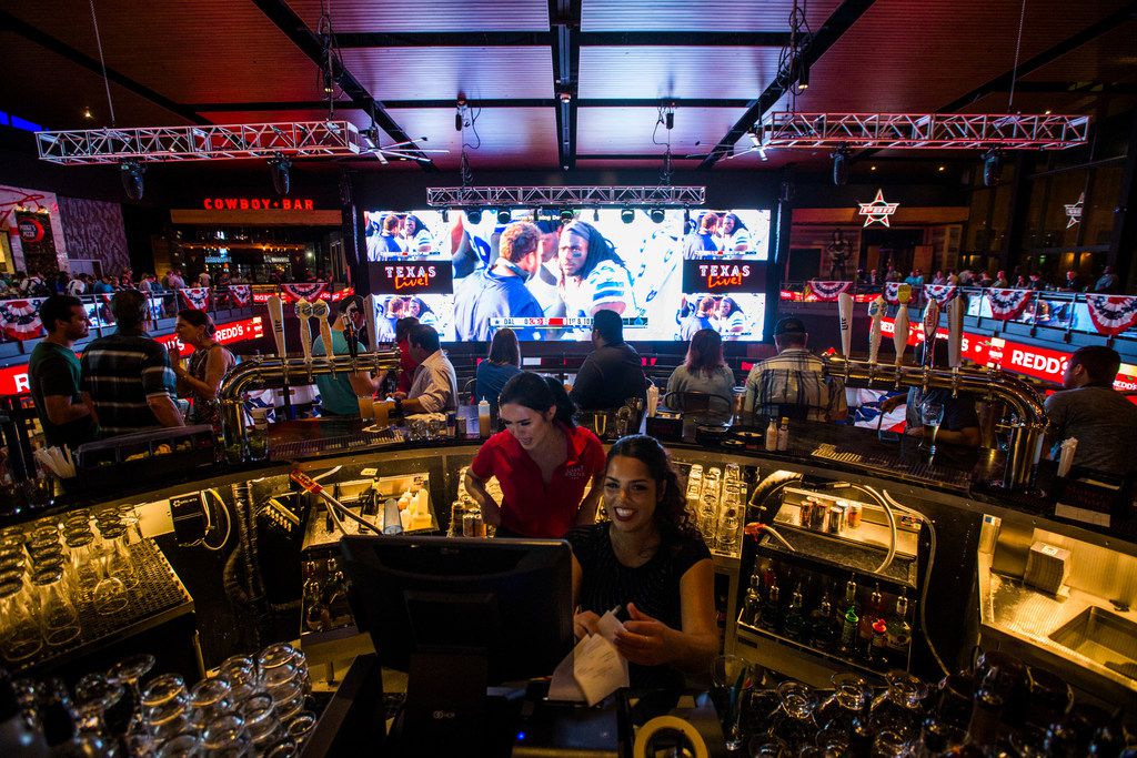 10 Best Sports Bars In Dallas