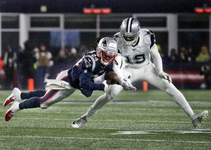 Stephon Gilmore shuts out Cowboys star Amari Cooper, Patriots' defense  dominates again - The Boston Globe