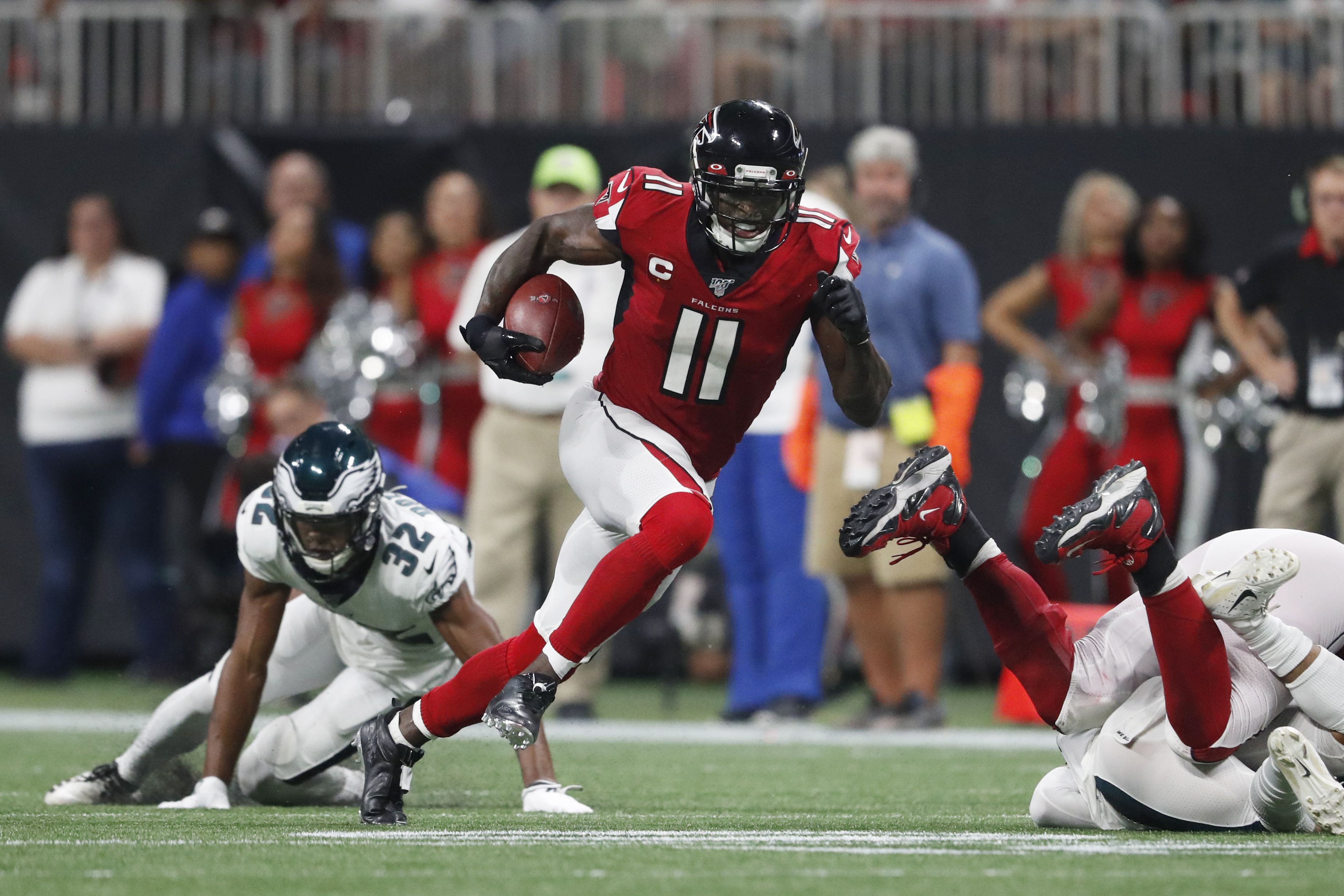 He was a legend tonight': Eagles applaud a demonstrative Carson Wentz's  effort, leadership despite falling short at Falcons 