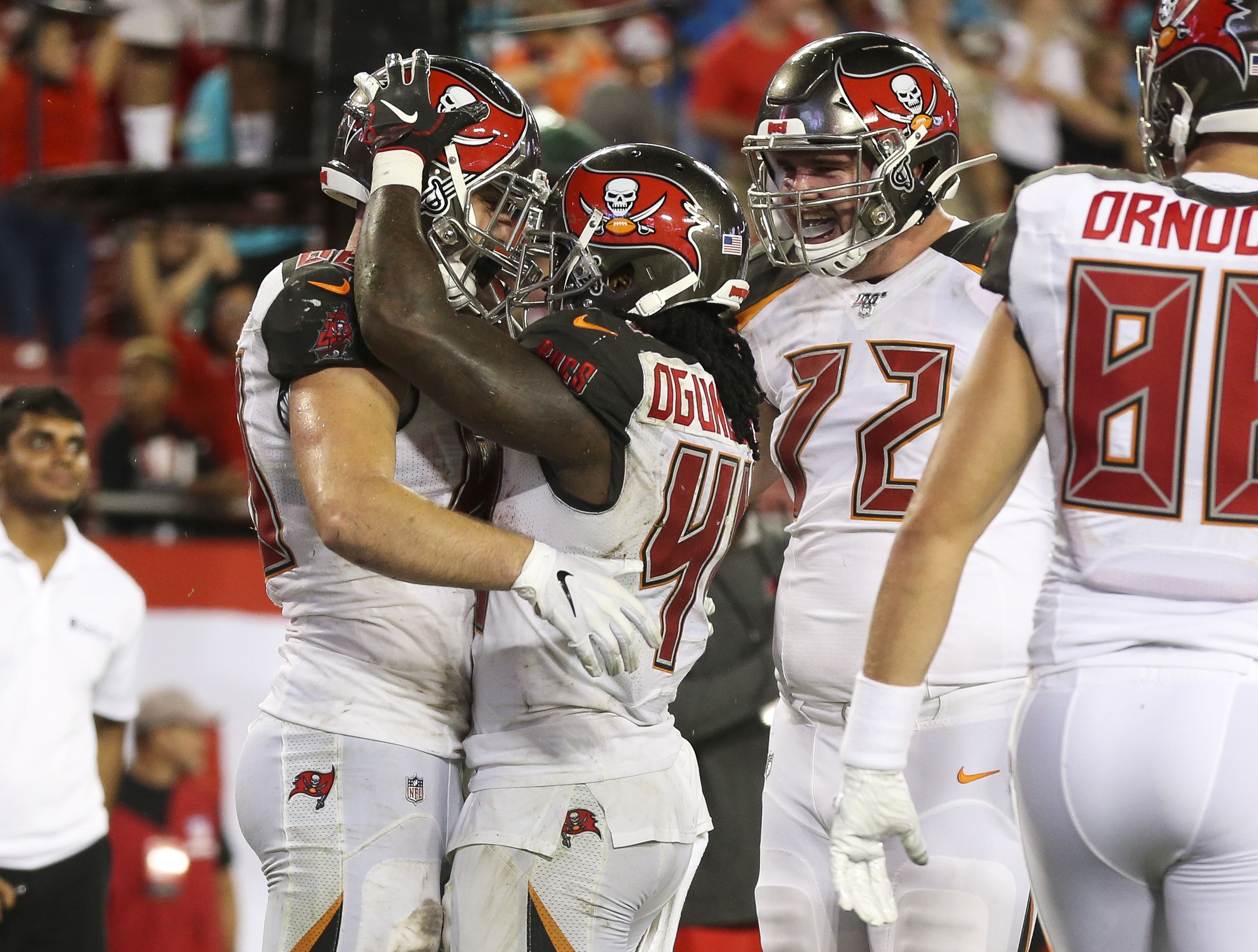 Buccaneers: Does Tanner Hudson make Cameron Brate expendable?