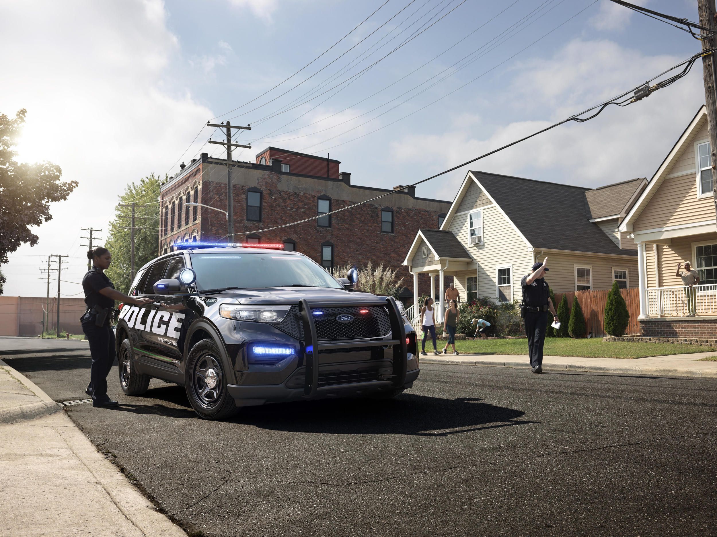 2020-ford-police-interceptor-utility-1-2.jpg