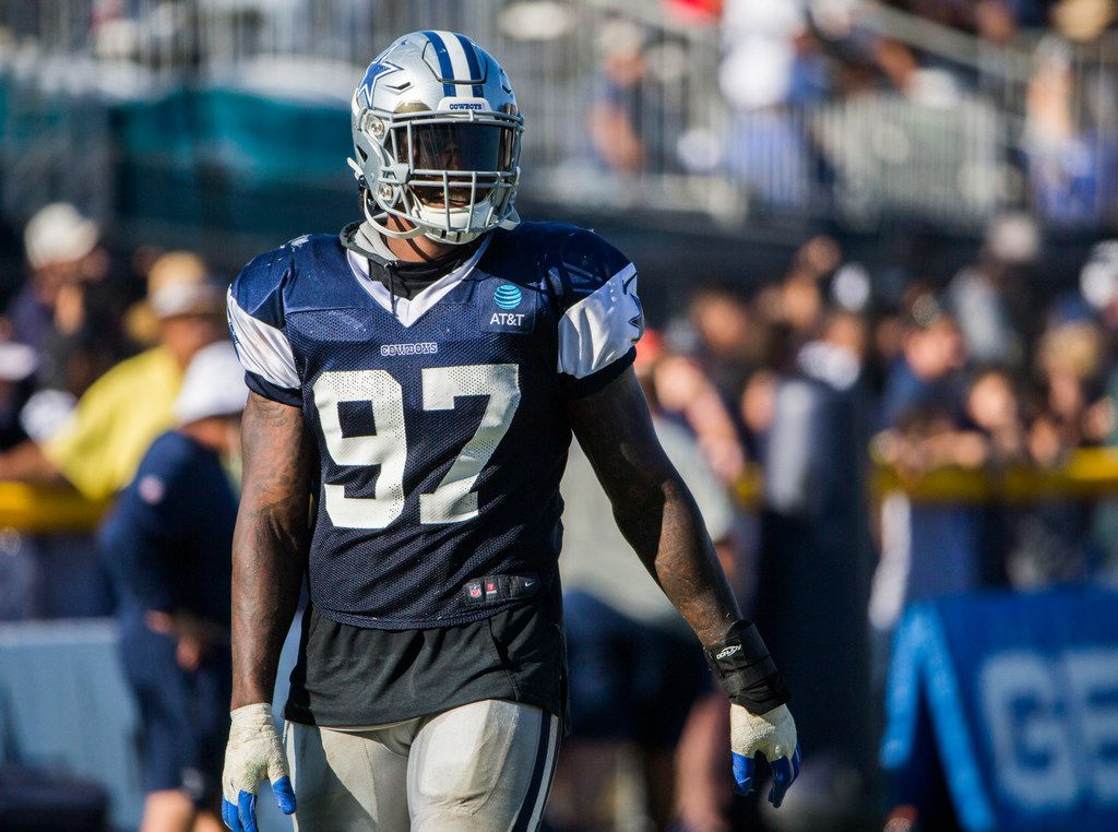 Stephen Jones says Cowboys picked DE Joe Jackson to remain on