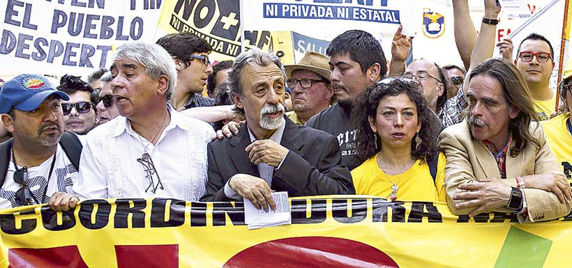 chilean-workers-protest-against-the-pension-35470442