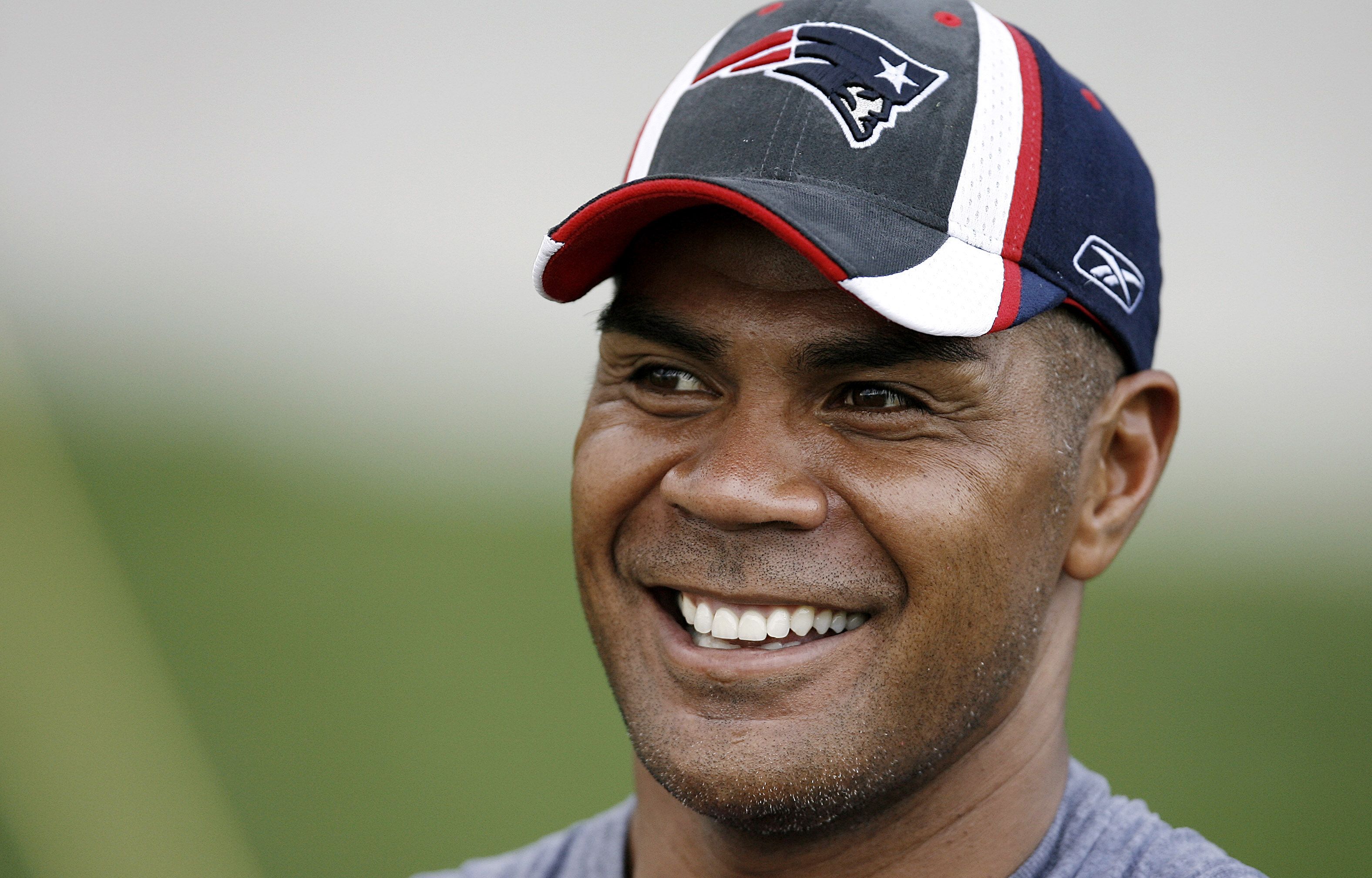 Former NFL star Junior Seau found dead, Local Sports