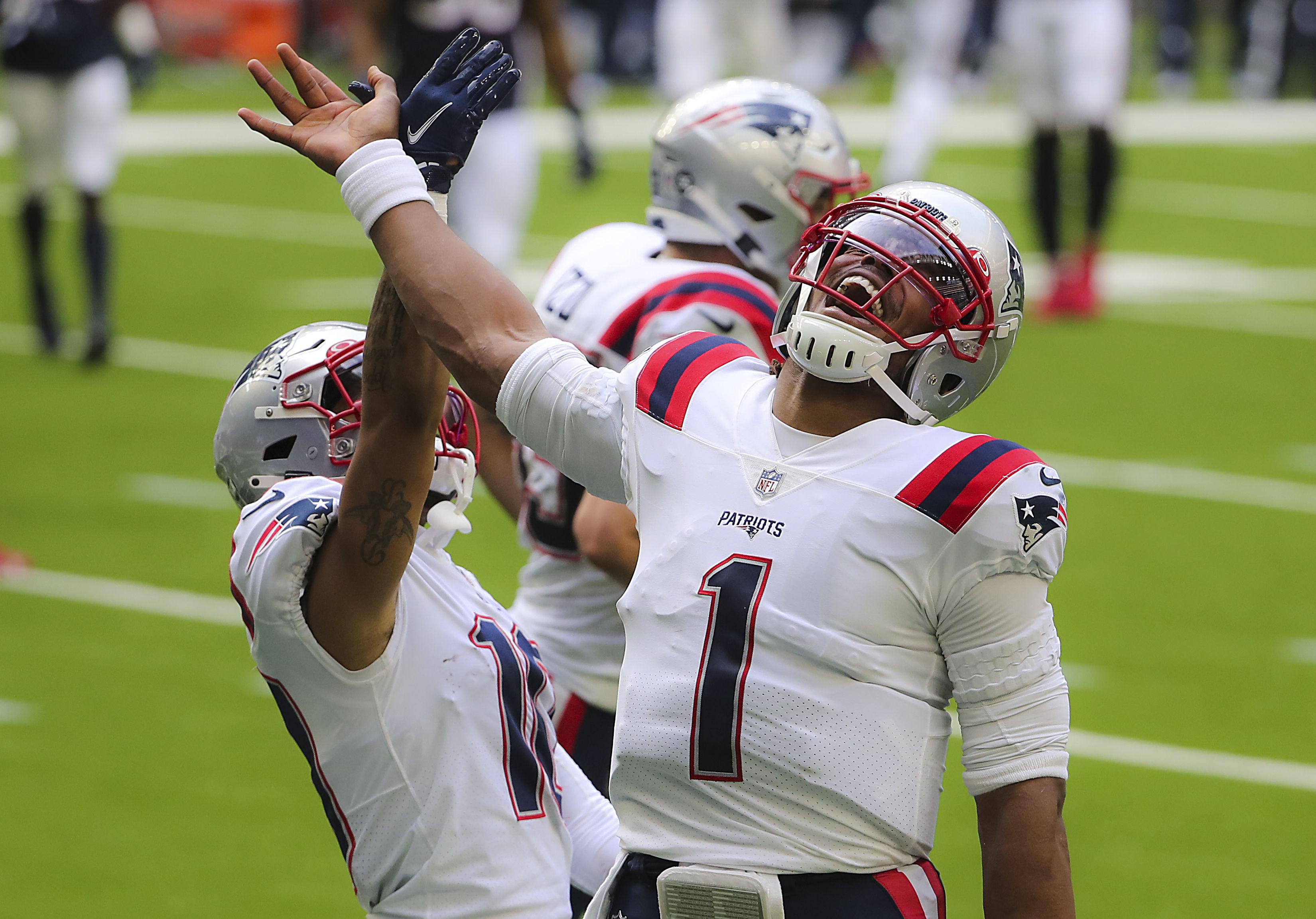 New England Patriots can't complete comeback again, fall to Houston Texans  27-20 