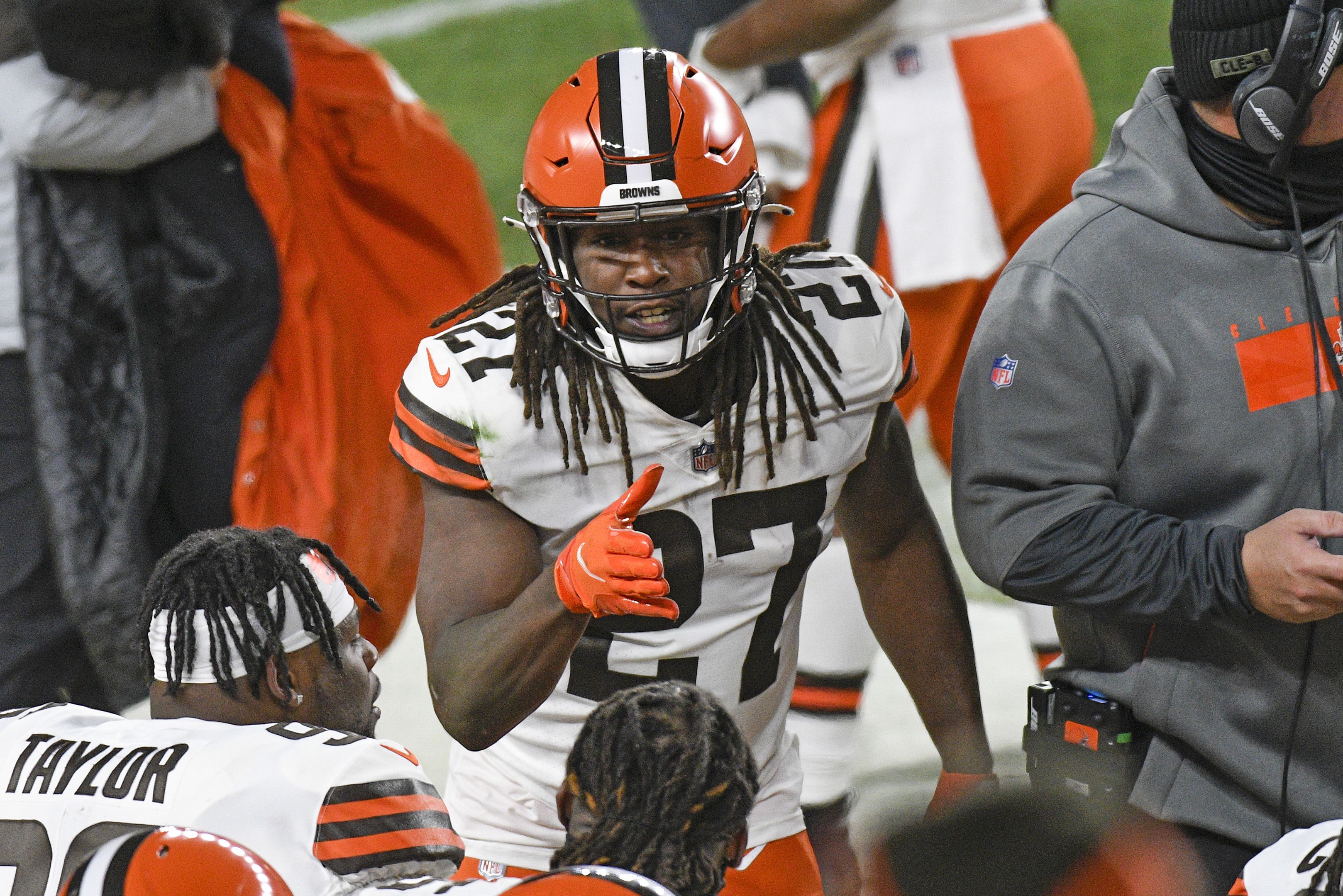 PHOTOS: Browns beat Steelers in first playoff victory in 27 years, 48-37