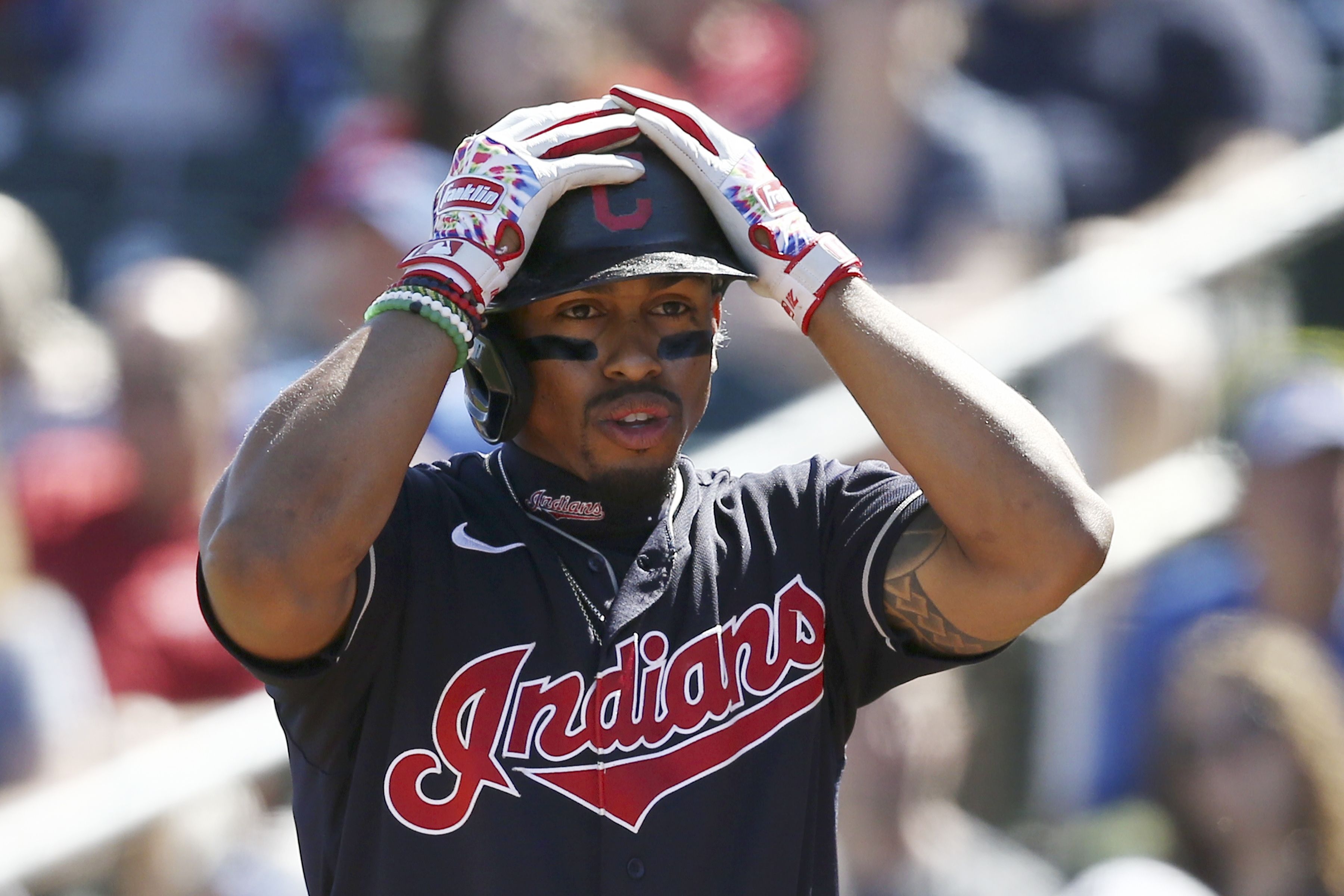 Has paranoia taken hold in Francisco Lindor-Cleveland Indians situation?  Hey, Hoynsie 