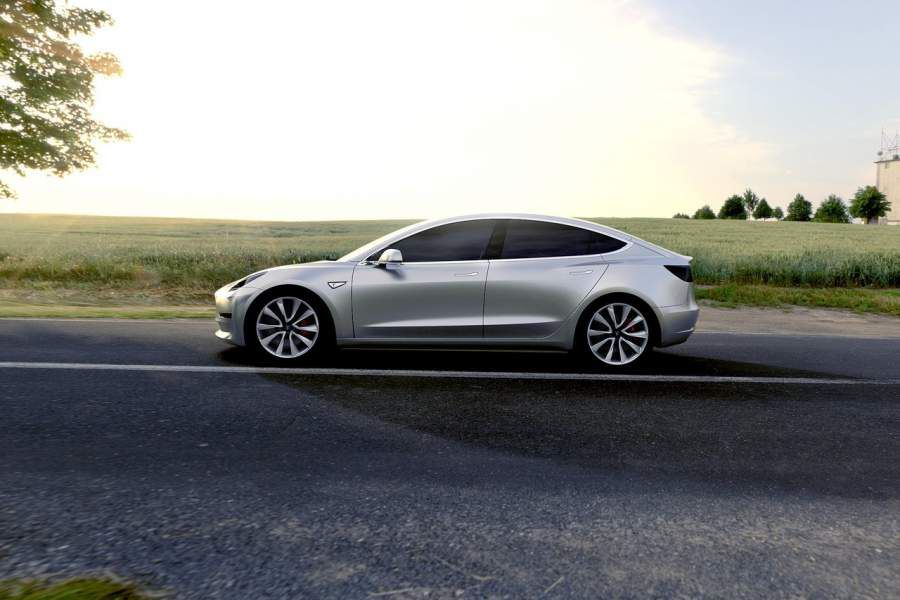 Tesla-Model_3-2018-1280-0b-900x600.jpg