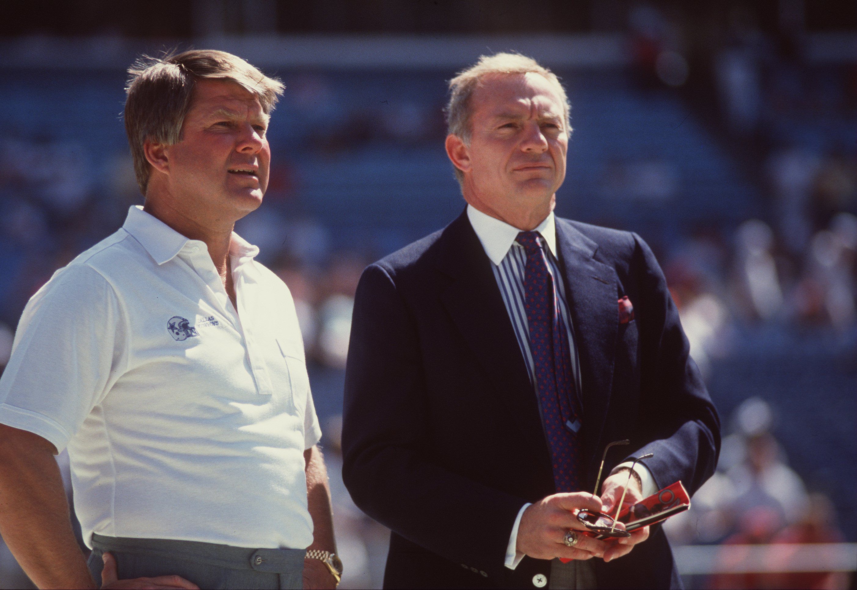 Will Jerry Jones put Jimmy Johnson in Cowboys' Ring of Honor