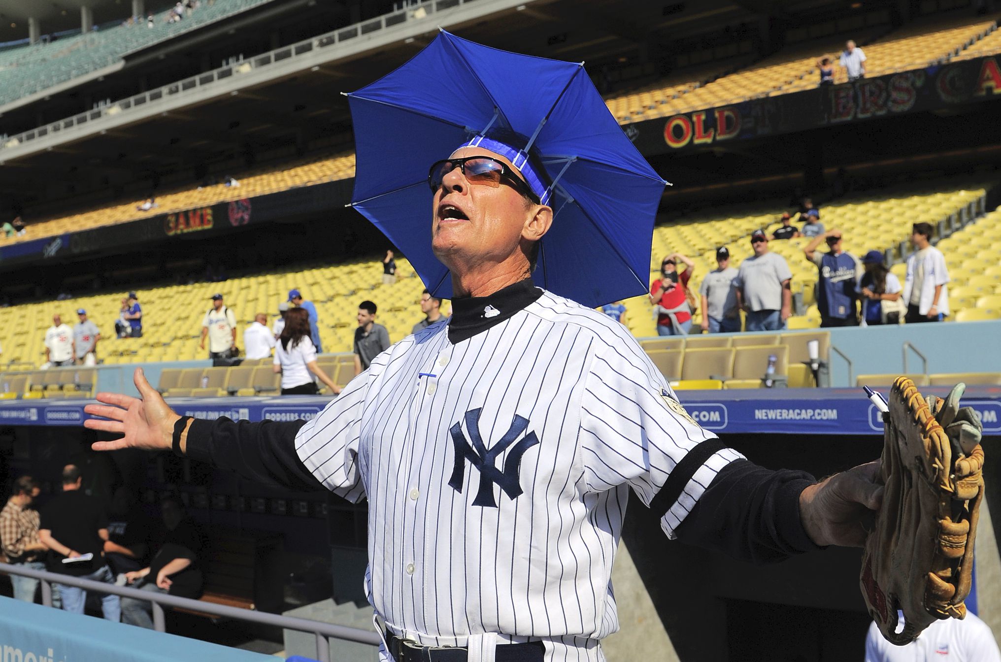 Jay Johnstone, Major League Outfielder and Prankster, Dies at 74 - The New  York Times