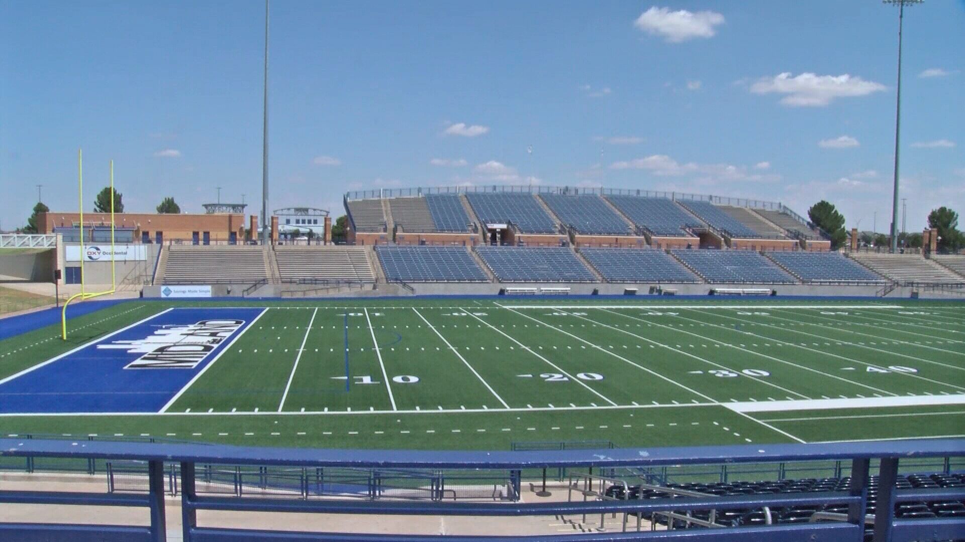 Mustang Football to play Greenwood at Grande Communications Stadium