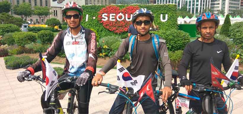 nepal-ciclistas-chile21.jpg