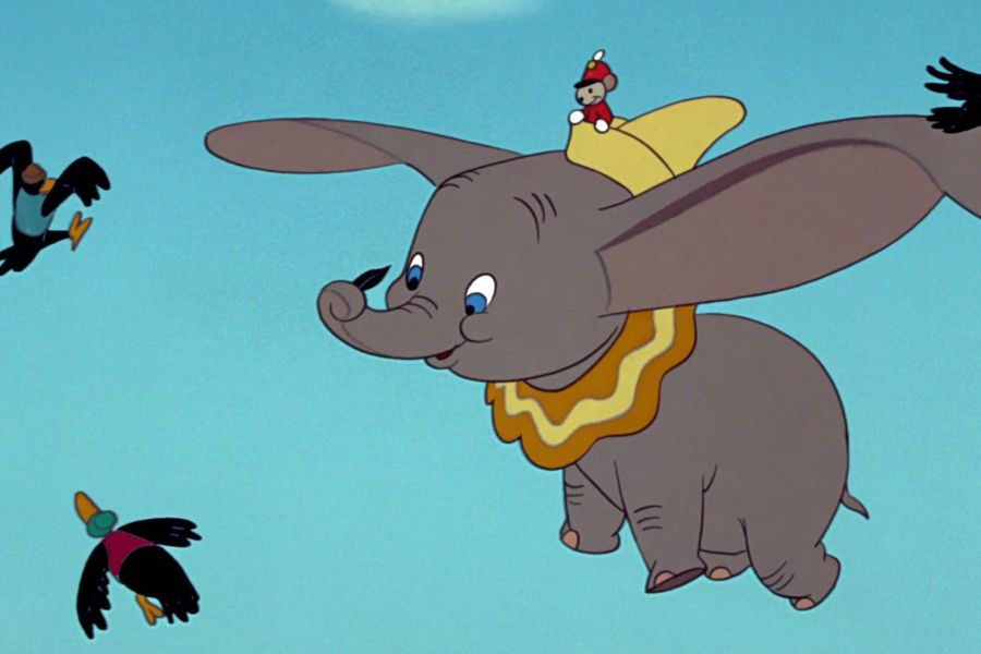 Dumbo y Peter Pan fueron bloqueadas del apartado para niños de Disney Plus  - La Tercera