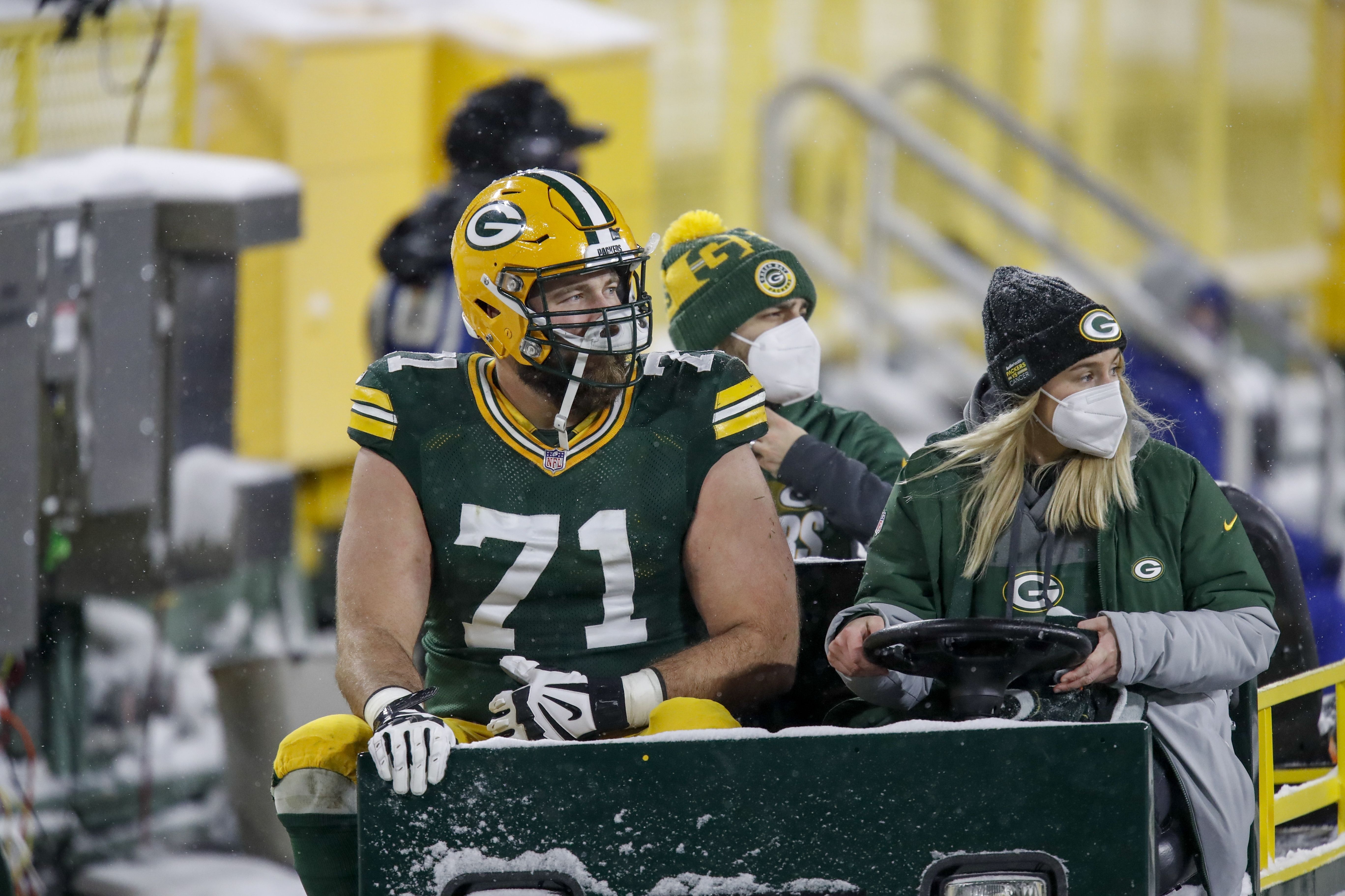 Adams Shines In Snow As Packers Trounce Titans, 40-14