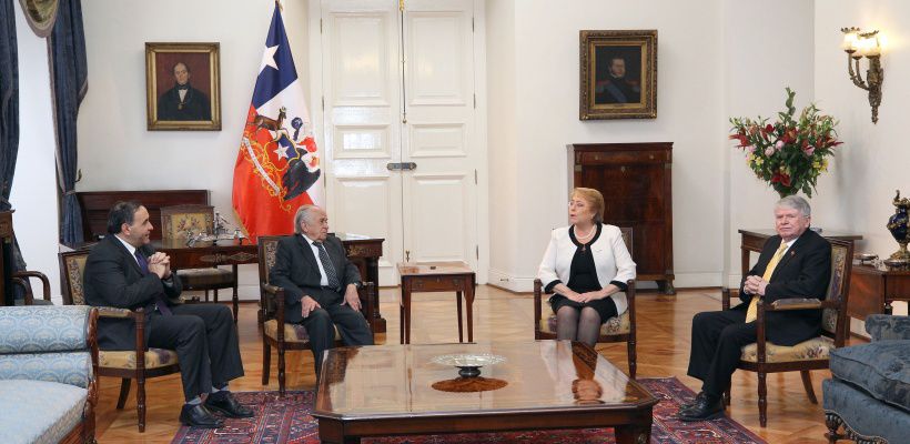 La presidenta Michelle Bachelet, con los presidentes de corte suprema, senado y diputados