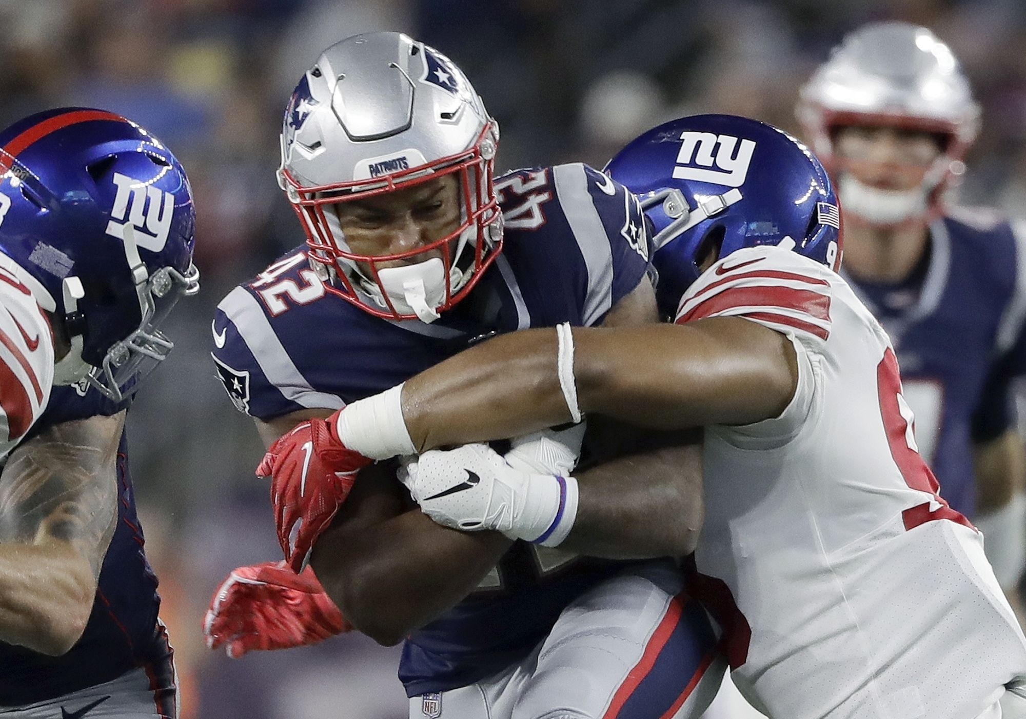 Patriots fall to Giants on last-minute field goal in preseason opener