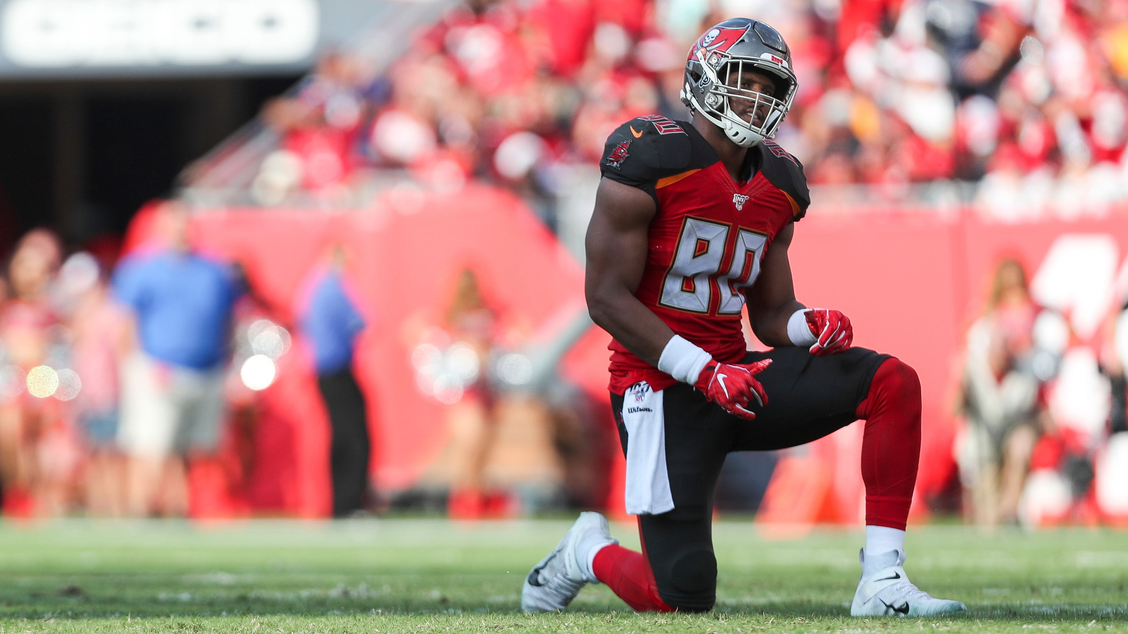 Are the Buccaneers shopping tight end O.J. Howard?