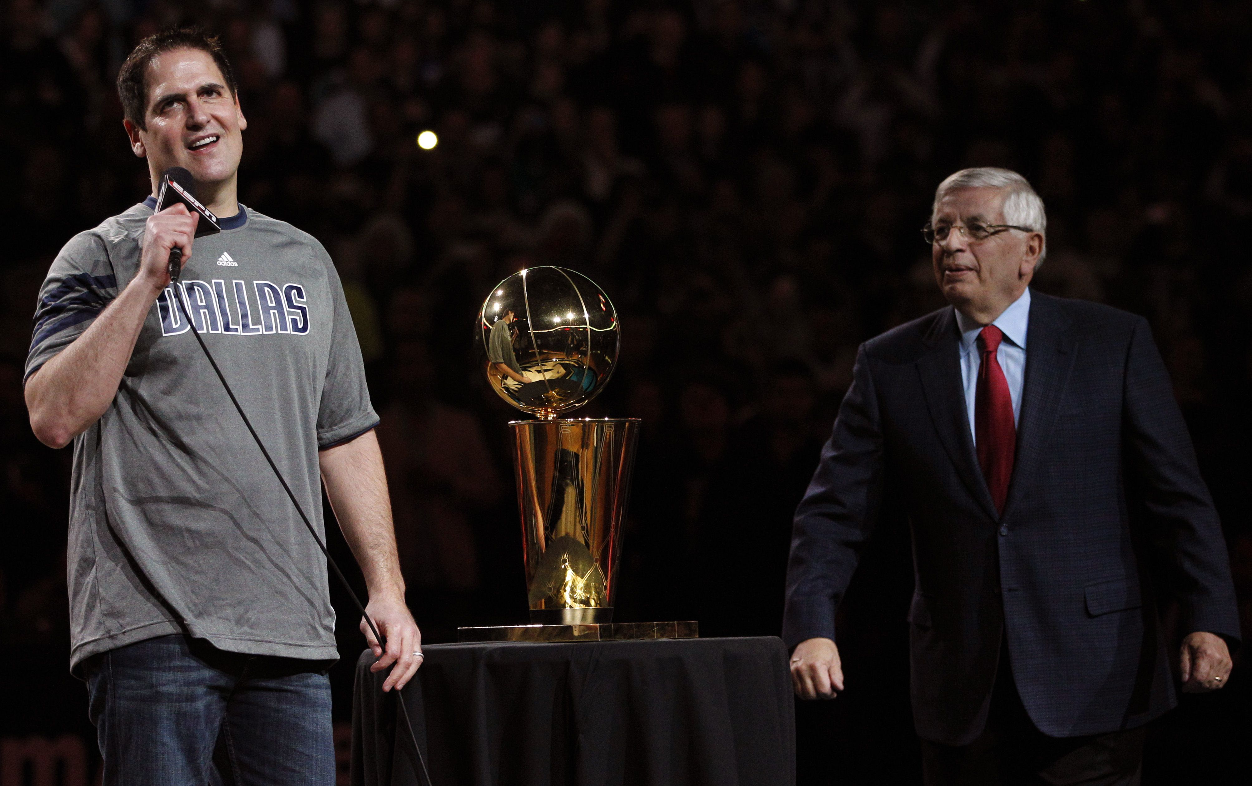 Despite lockout, Dallas Mavericks owner Mark Cuban enjoying NBA