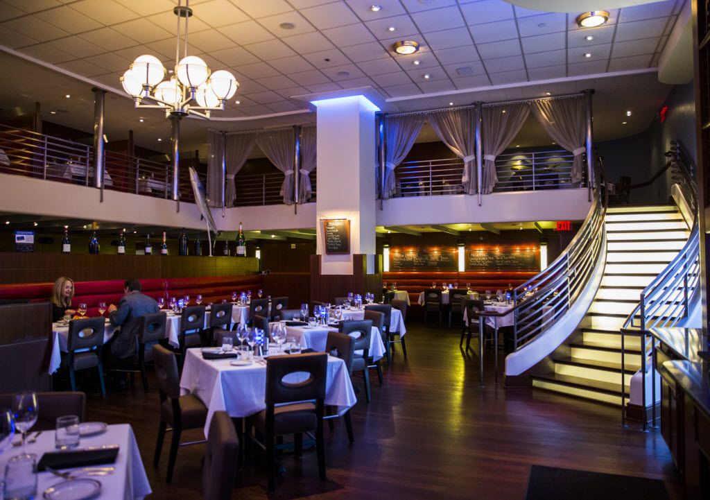 Restaurant Review The Oceanaire Is A Top Spot For Seafood