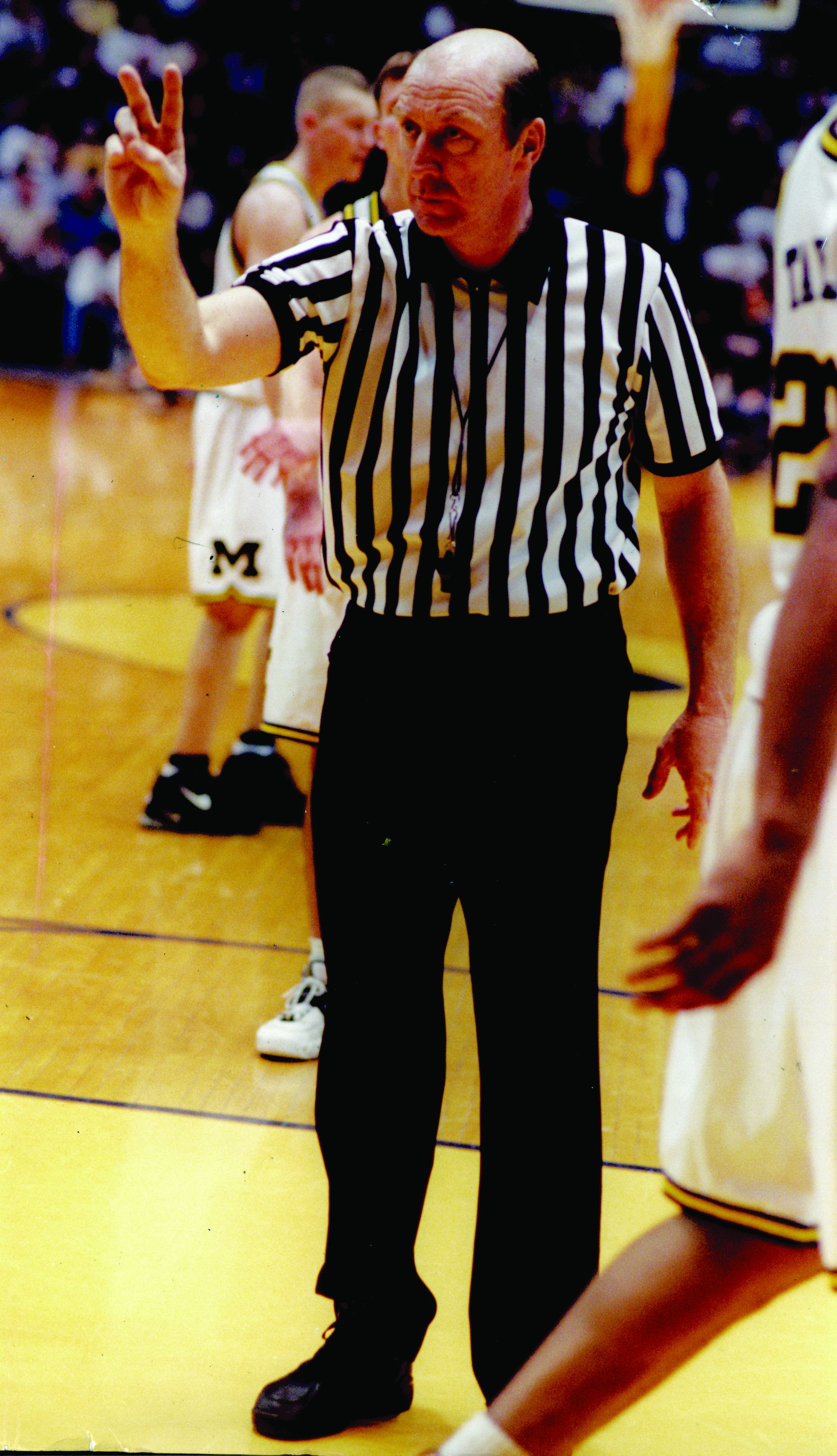 From Bobby Knight S Chair To Bob Huggins Glare Referee Phil Bova