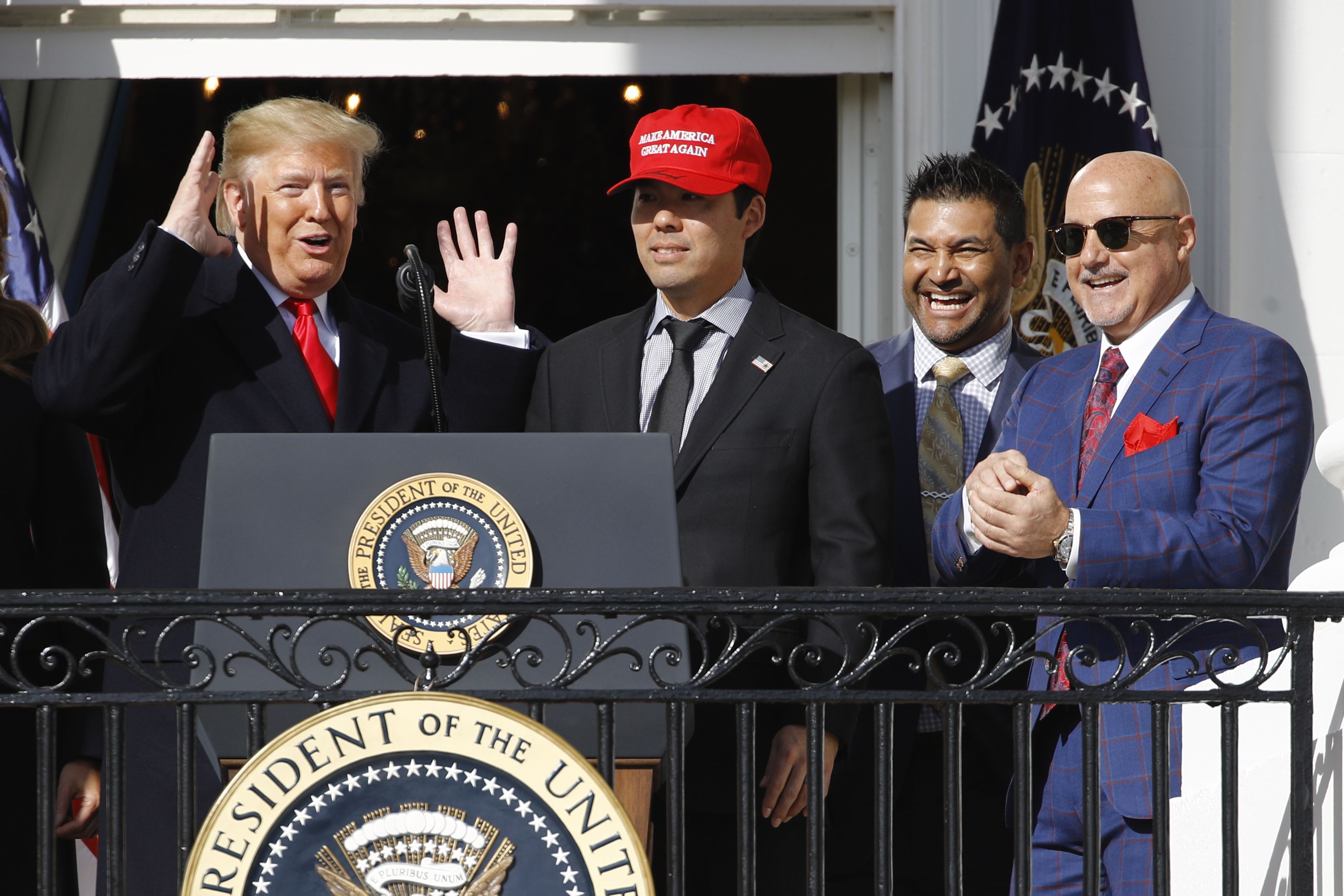 Nationals' Kurt Suzuki wears MAGA hat, receives Trump hug during White House  celebration - The Washington Post