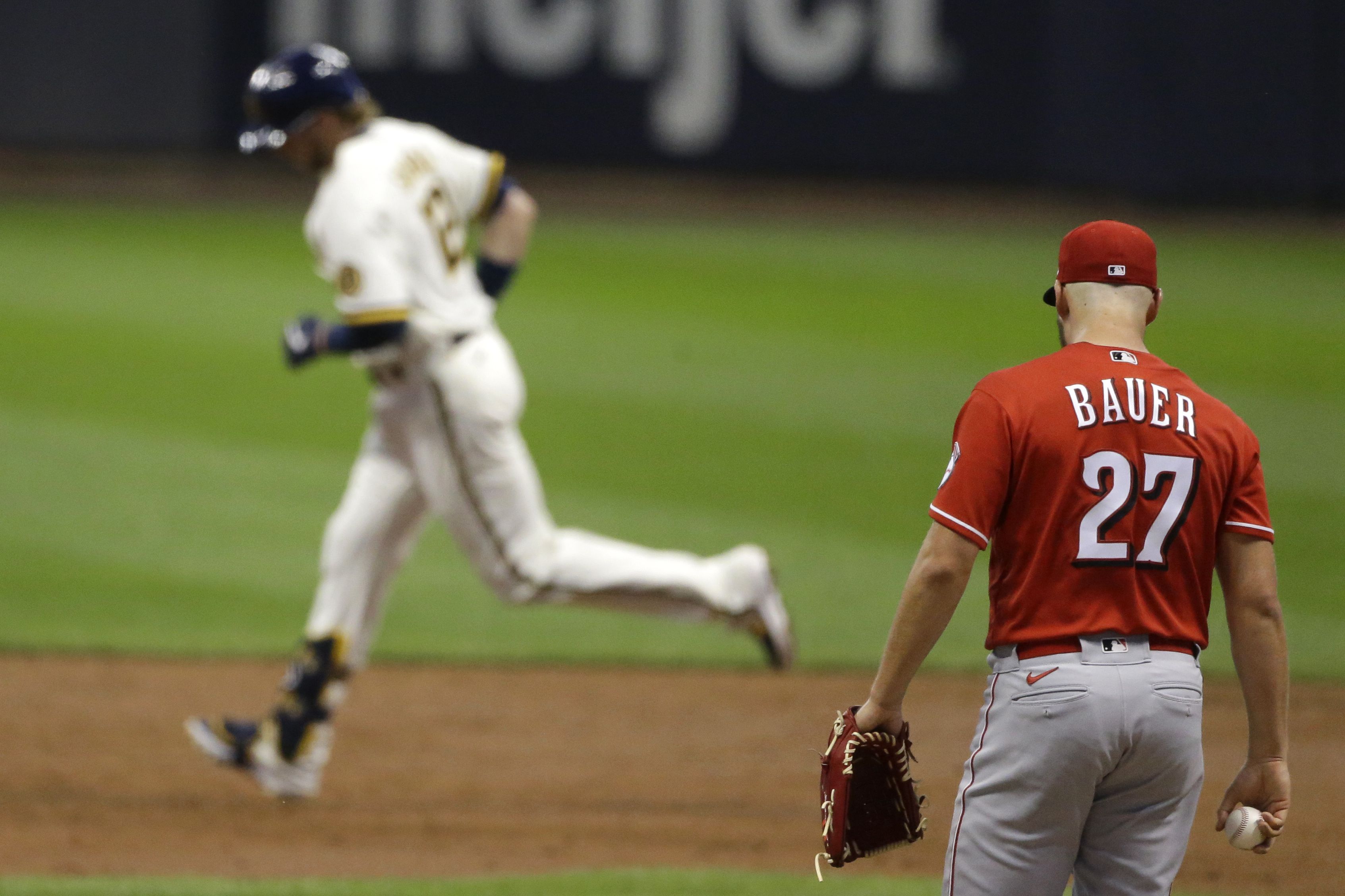 Brewers' Josh Hader strikes out 8 Reds in 2 2/3 innings