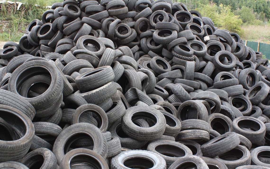 tires-1846674_1920.jpg