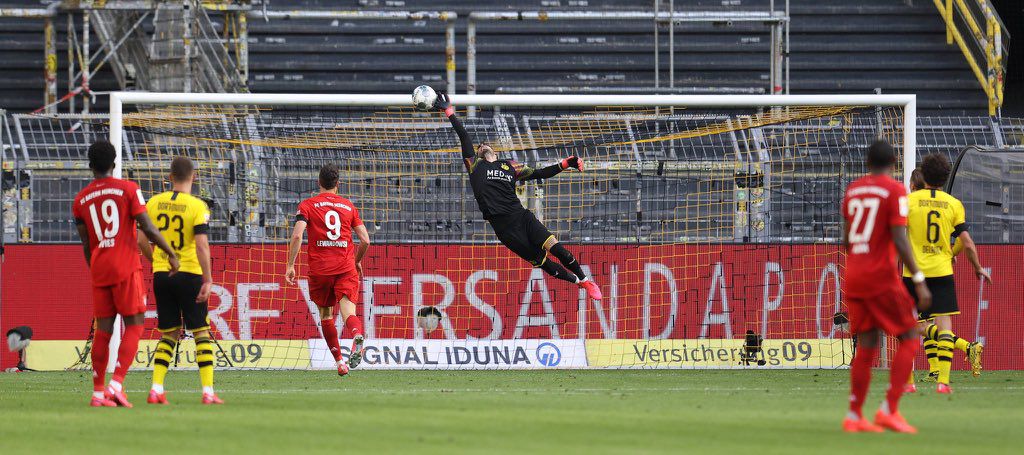 Borussia Dortmund vs Bayern Múnich. Gol Kimmich