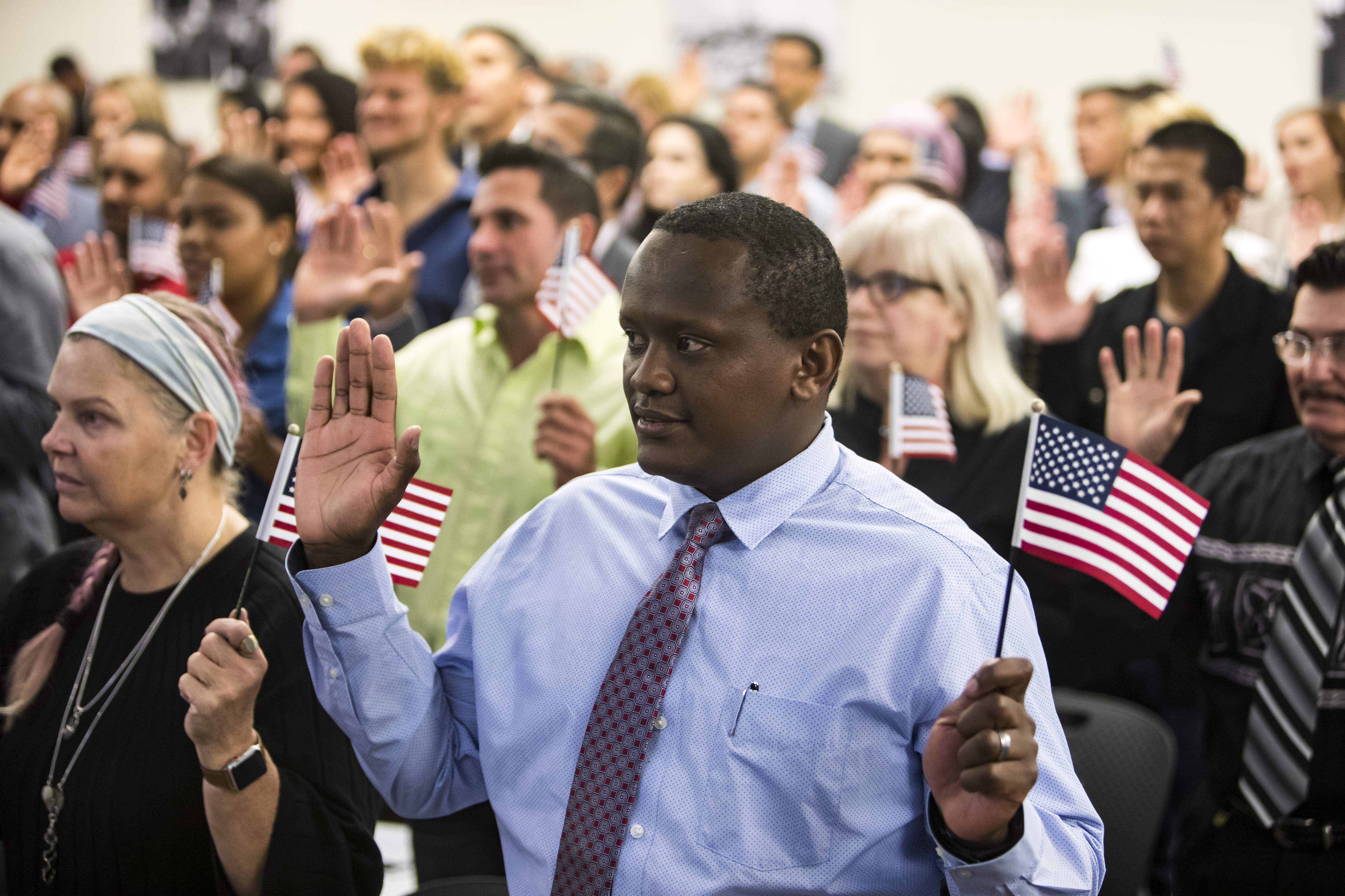 Uscis Tampa Oath Ceremony Schedule 2022 More Immigrants Applying For Citizenship Amid Trump Fears, Lawyers Say