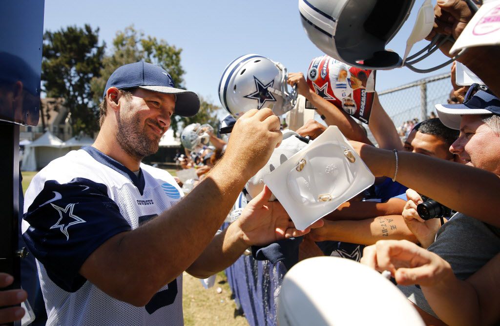Watch ex-Cowboys QB Tony Romo coach his sons, Wisconsin youth in camp back  home